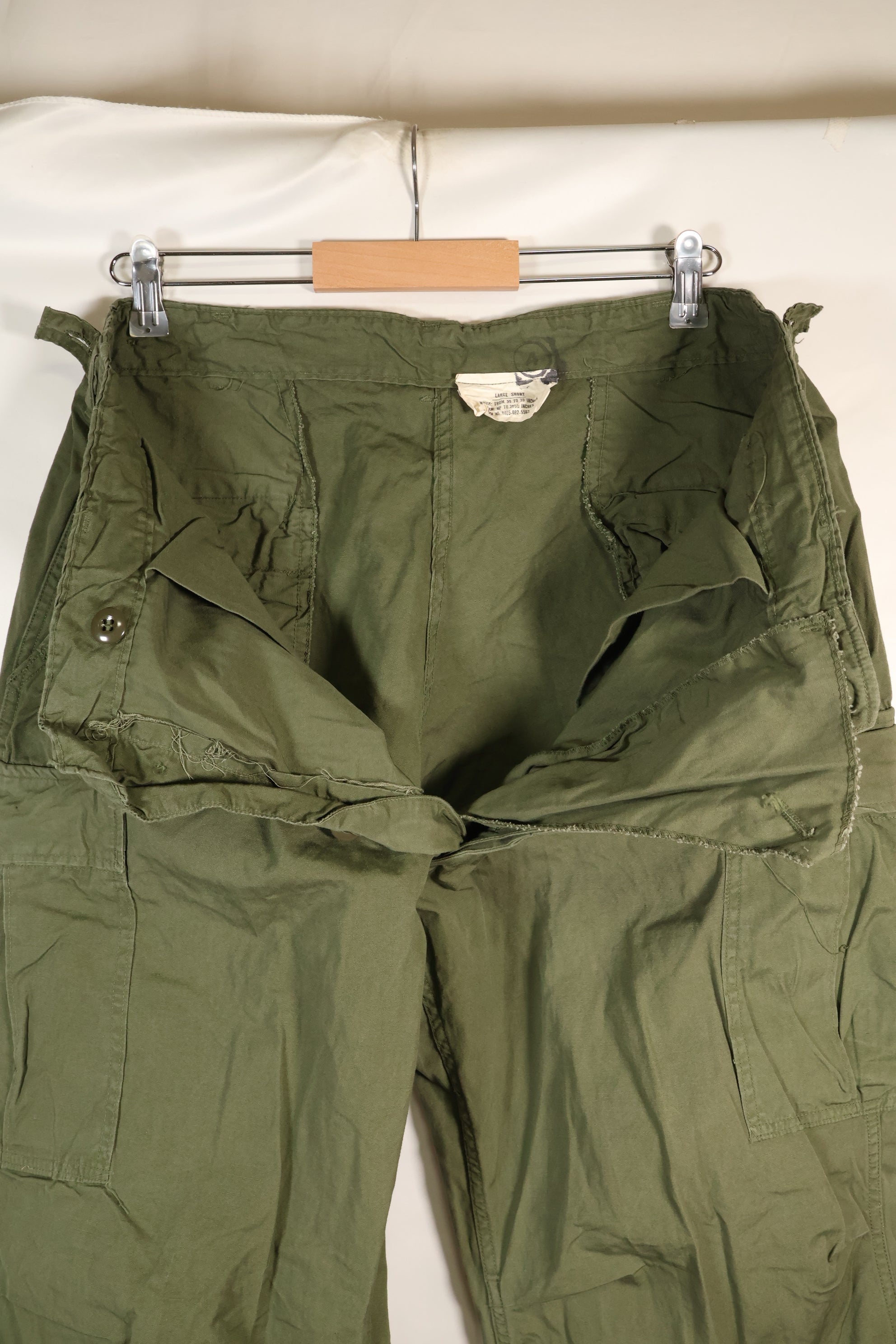 Estimated 1965 contract L-S 2nd Model Jungle Fatigue pants, good condition, used.