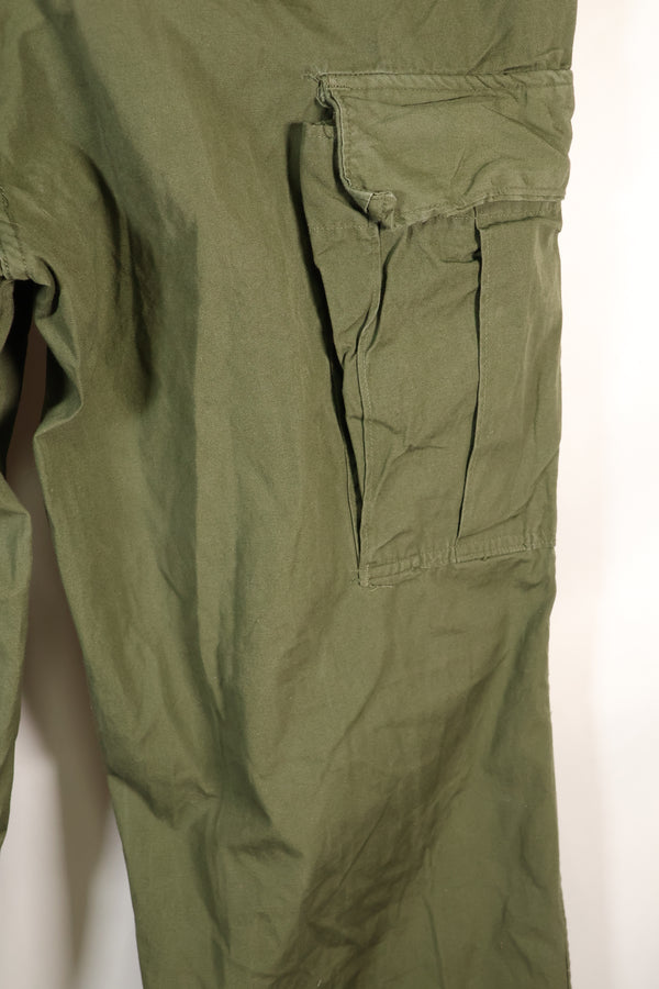 Estimated 1965 contract L-S 2nd Model Jungle Fatigue pants, good condition, used.