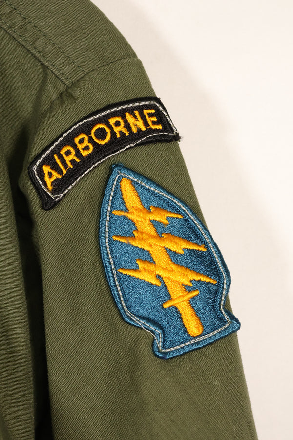 1967 Contract M-R 3rd Model Jungle Fatigue Jacket with patches, good condition, used.