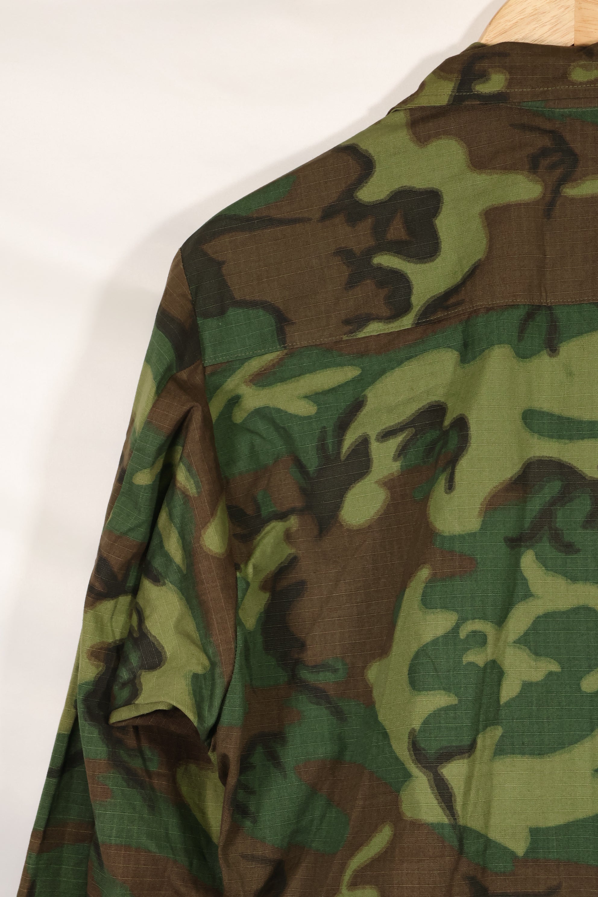 1969 Contract Deadstock M-R ERDL Green Leaf Camouflage Jungle Fatigue Jacket