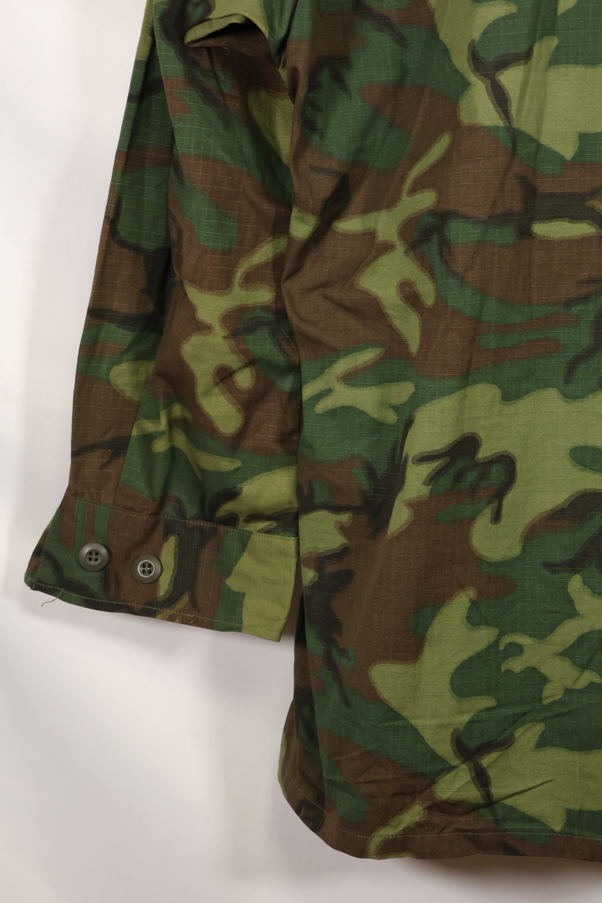 1969 Contract Deadstock M-R ERDL Green Leaf Camouflage Jungle Fatigue Jacket