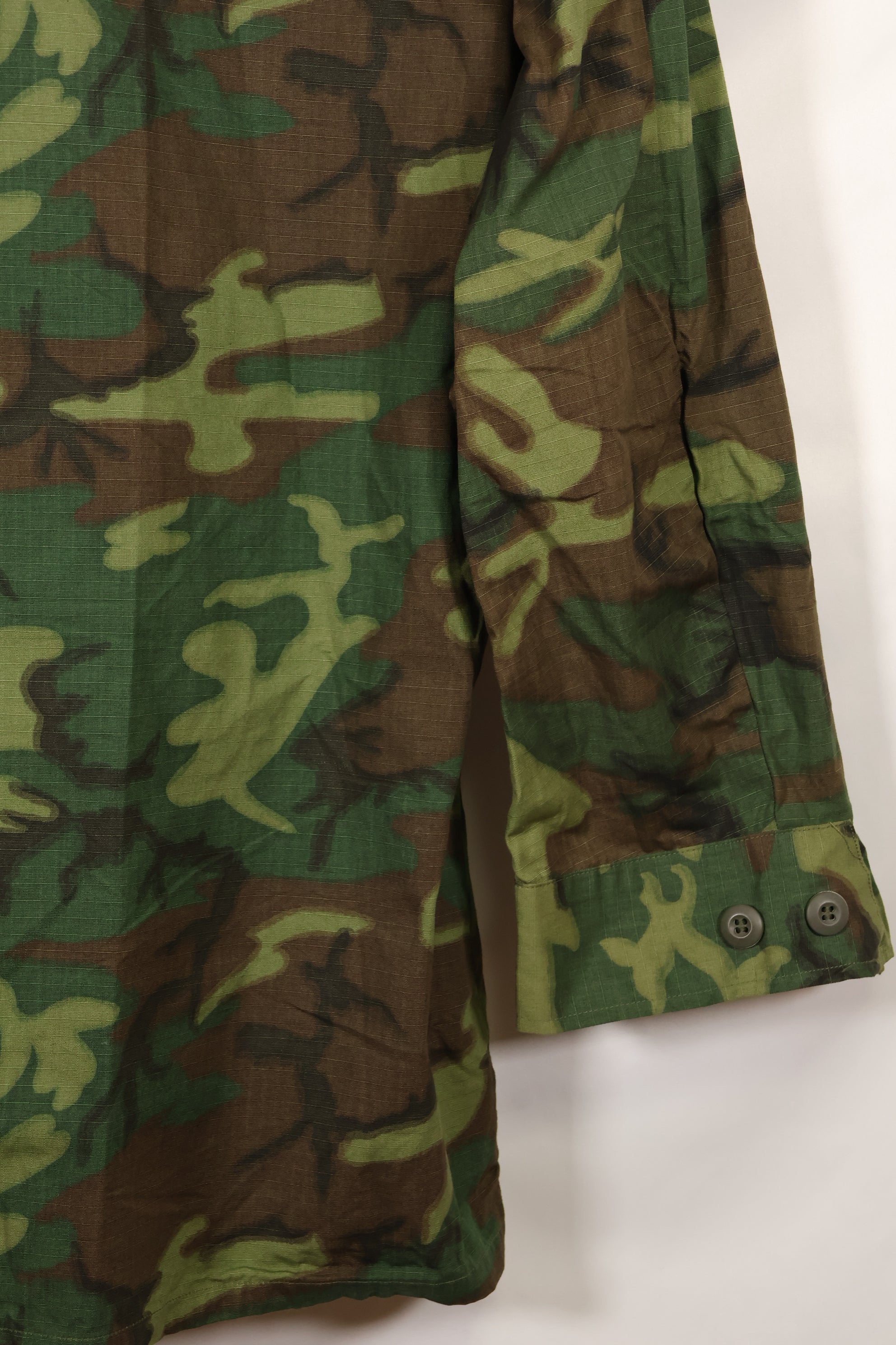 1969 Contract Deadstock M-R ERDL Green Leaf Camouflage Jungle Fatigue Jacket