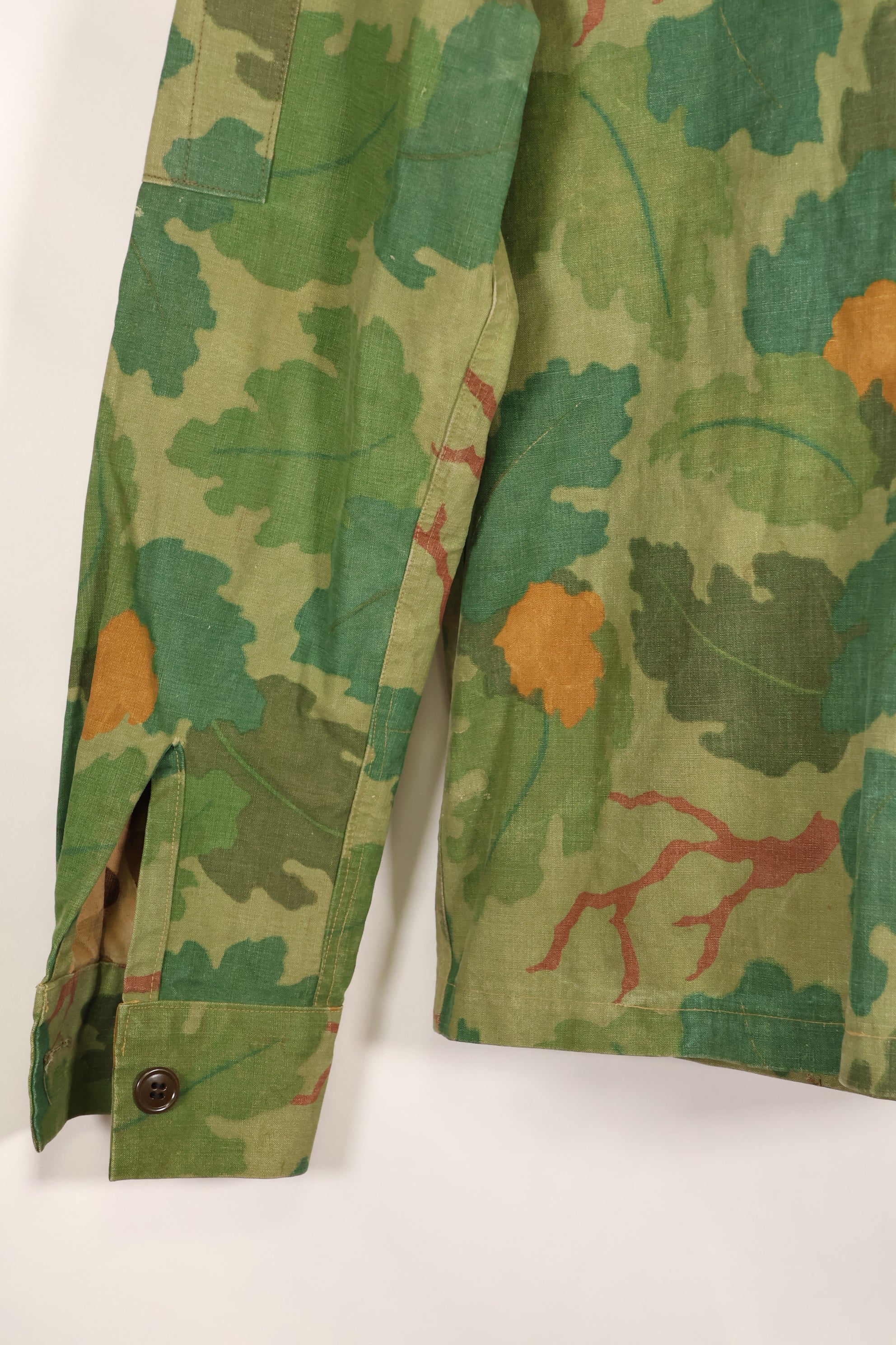 1970's Private Purchase U.S. Marine Corps Mitchell Camouflage Fatigue Jacket by Shelterhalf, used.