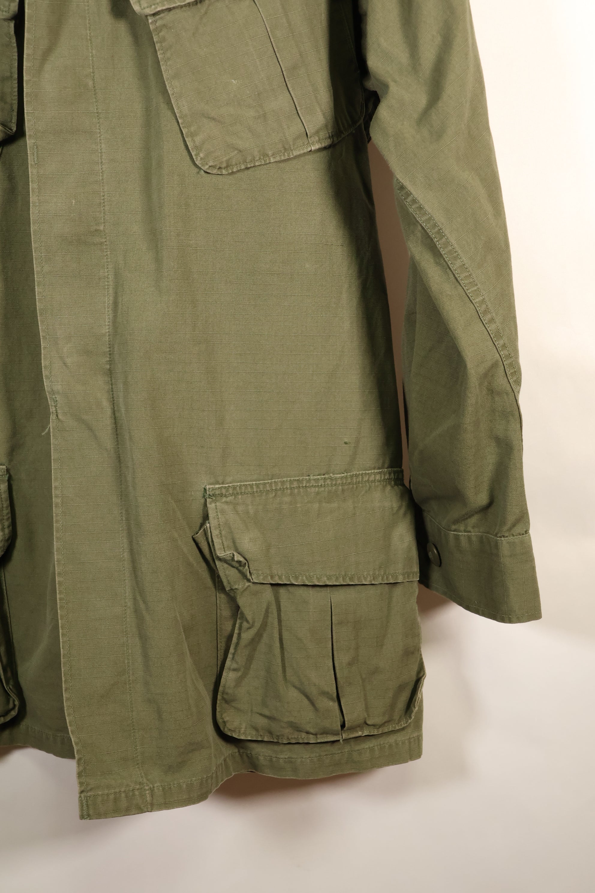 1968 Contract, M-L US Army, 4th Model Jungle Fatigue Jacket, Used