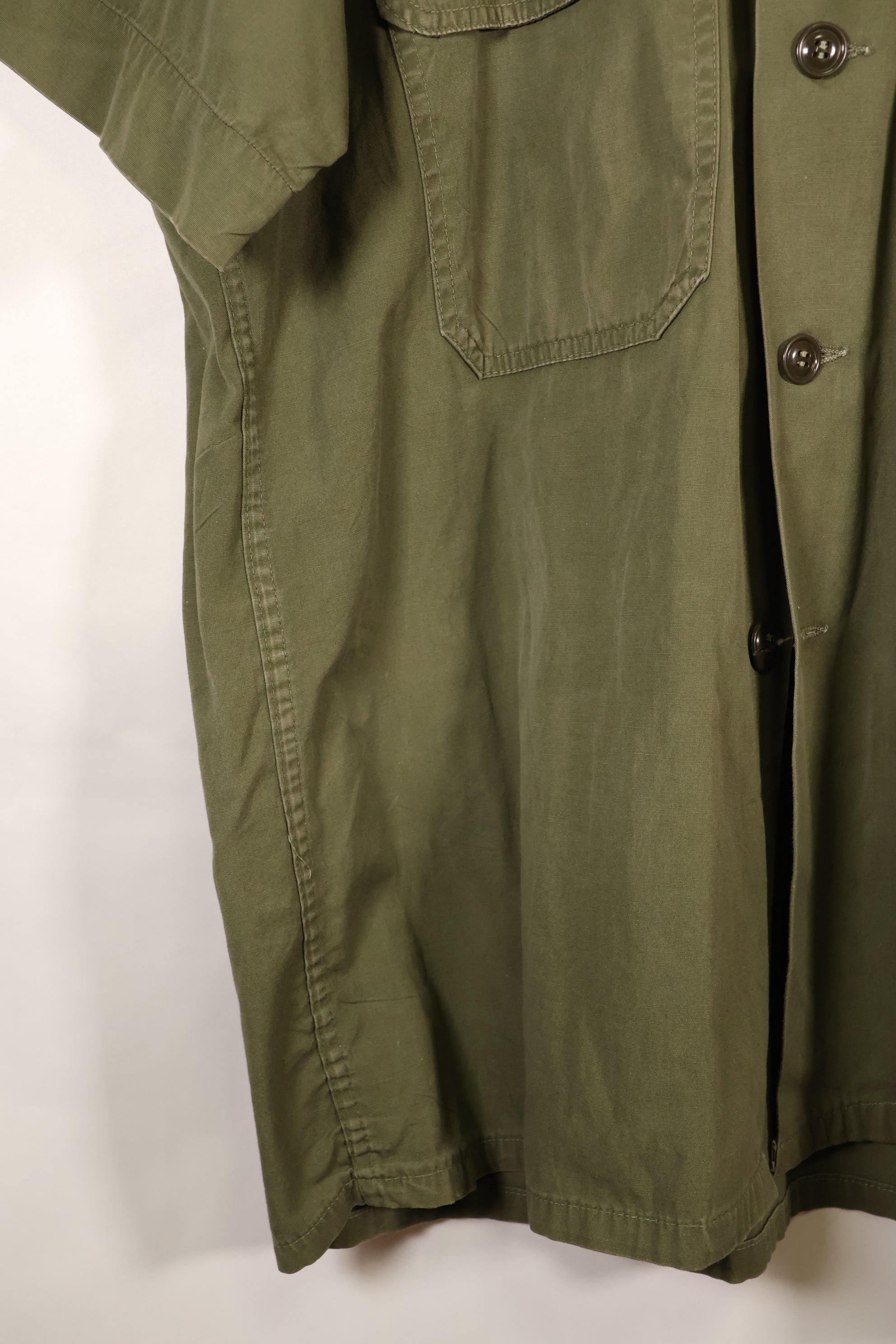 Late 1960s | LARGE | PX Item | Privately Sourced | OG-107 | Utility Shirt | Navy Advisor Replica | Used