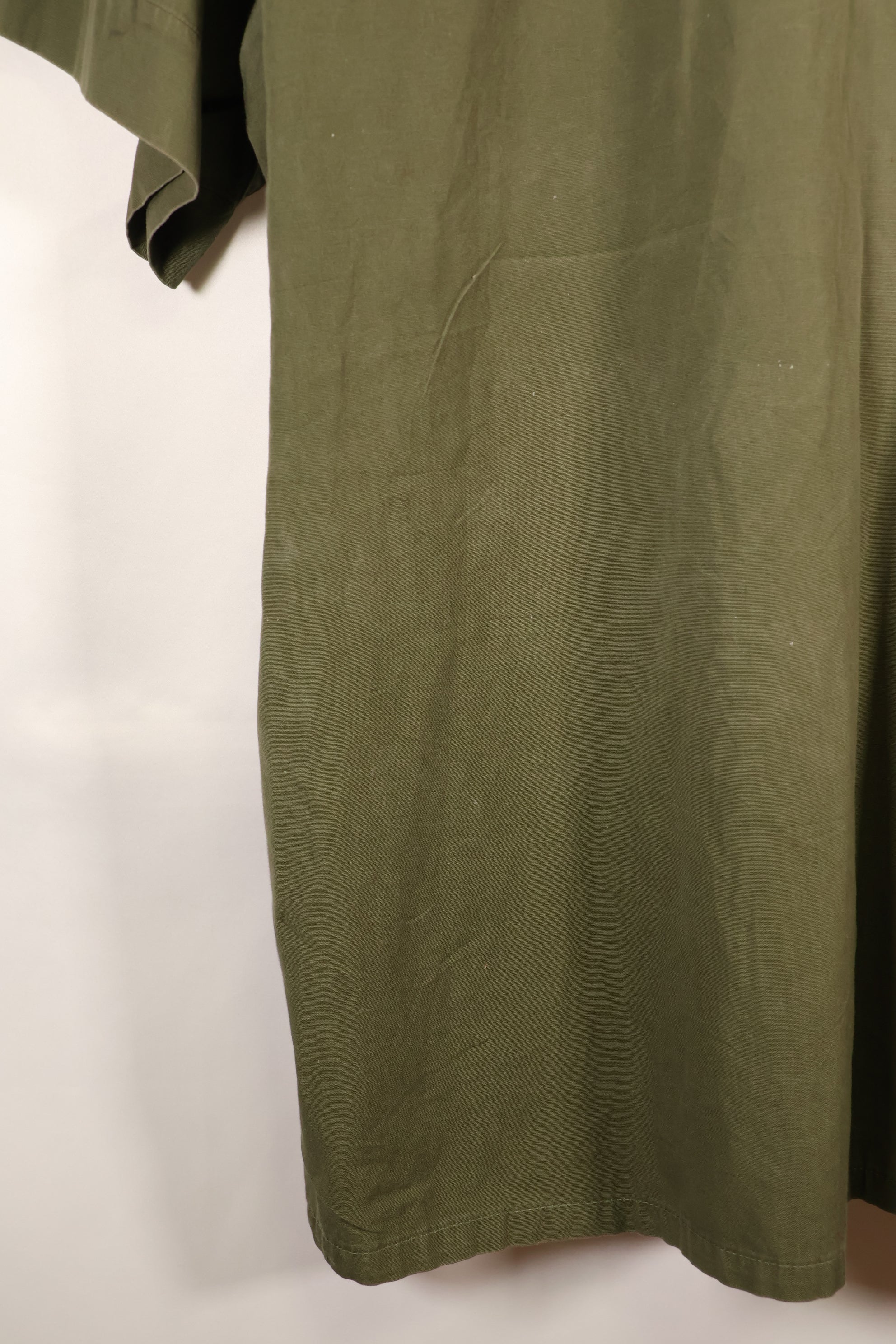 Late 1960s | LARGE | PX Item | Privately Sourced | OG-107 | Utility Shirt | Navy Advisor Replica | Used