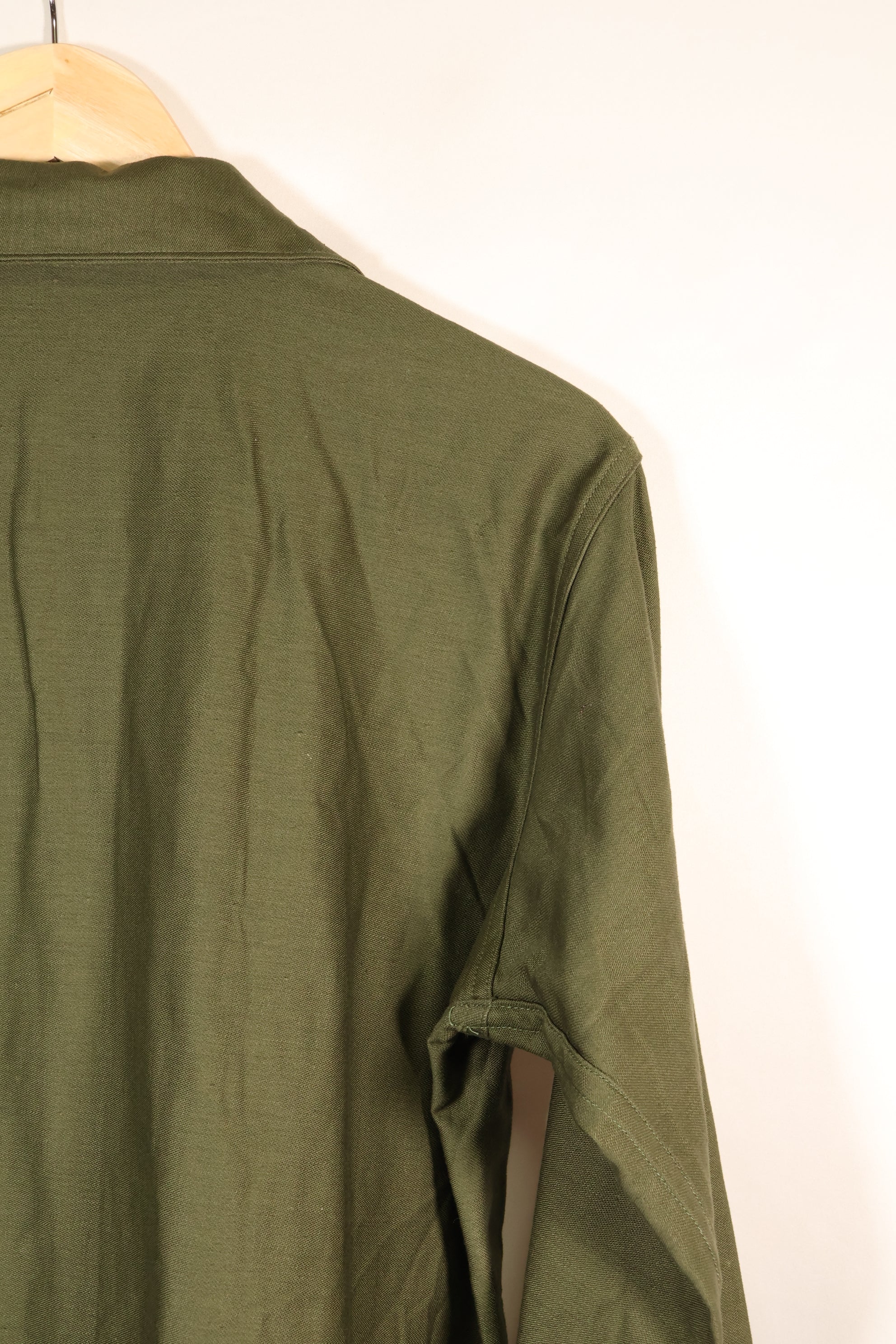 Mid-1960s, 16 1/2 x 36, U.S. Army, OG-107 Utility Shirt, Almost Unused