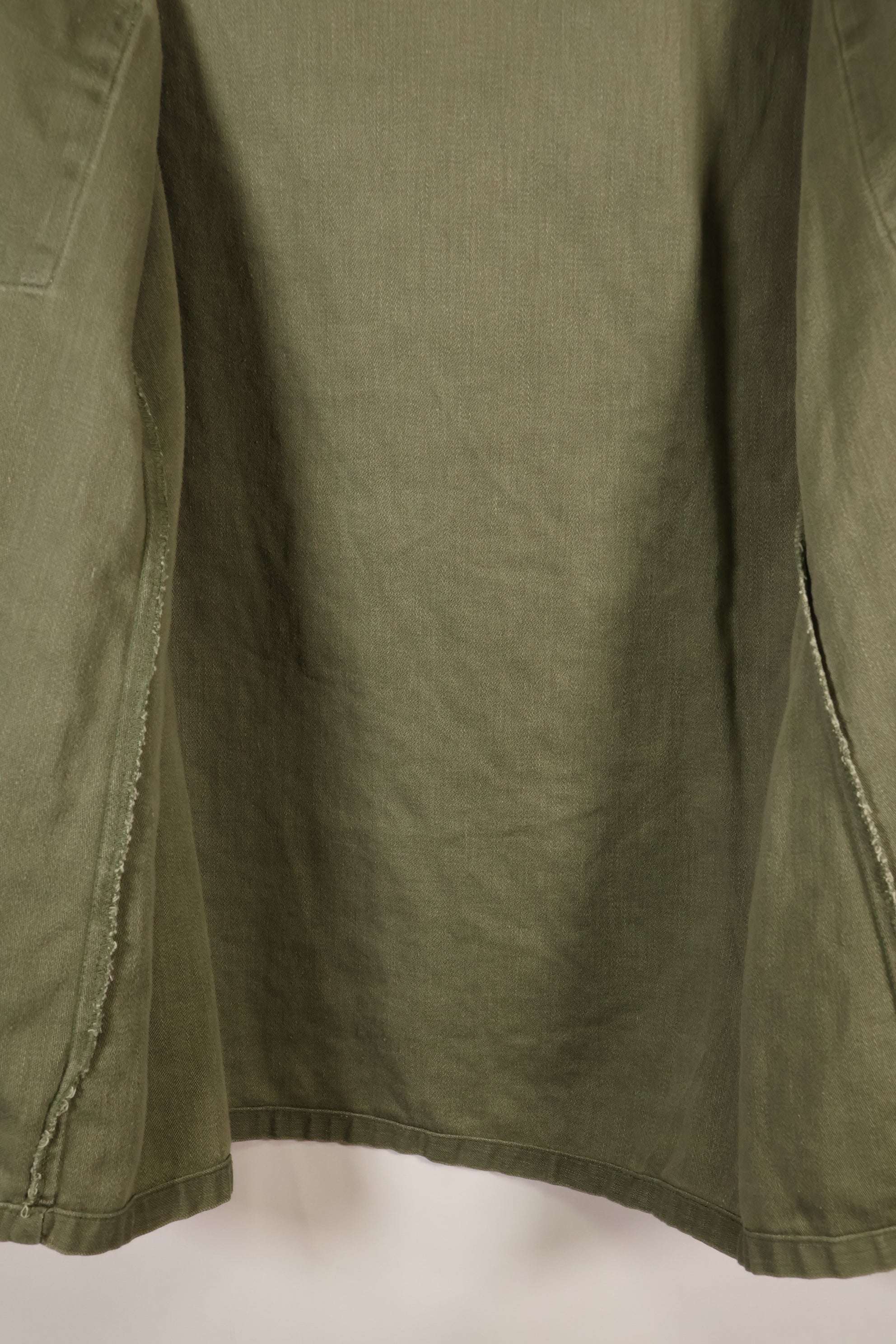 Late 1960s Contract Item, 16 1/2 x 32, OG-107, Utility Shirt with Patch, Used