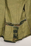 Estimated 1970s tie tiger stripe pattern safari shirt, used.