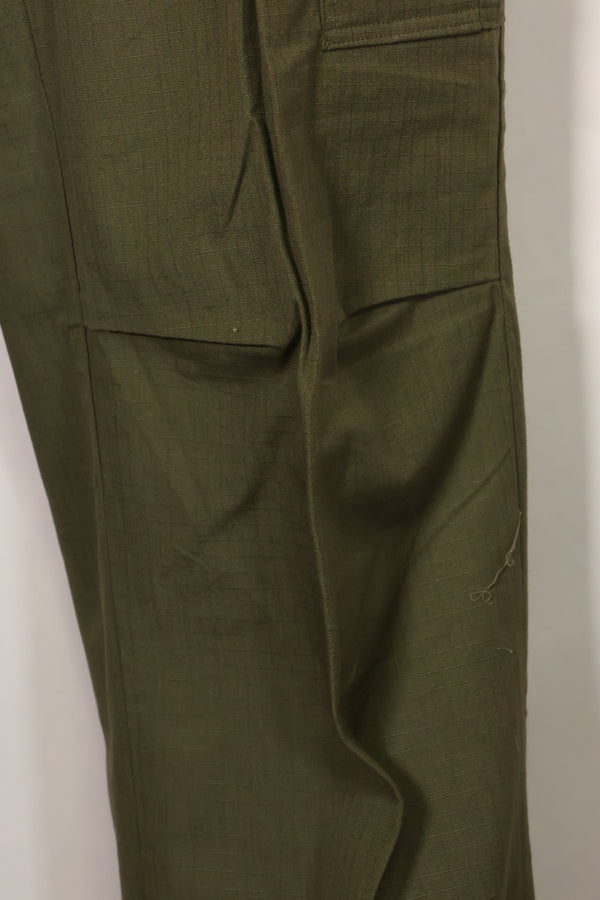 1960's Deadstock 4th Model Jungle Fatigue Pants, no size tag, never used, B