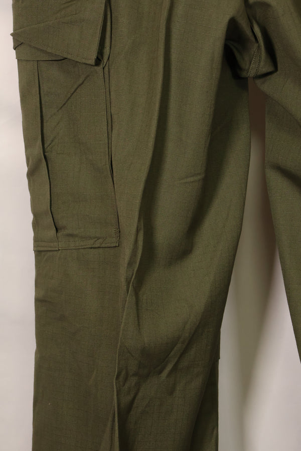 1960's Deadstock 4th Model Jungle Fatigue Pants, no size tag, never used, B
