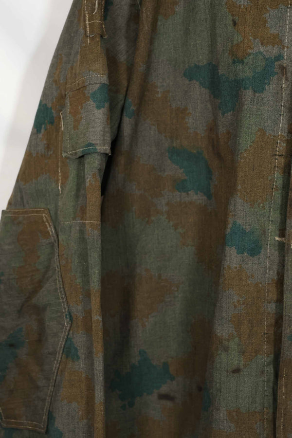 1962 East German Army NVA M58 Flächentarn sniper smock in Bluementarn camo, almost unused.