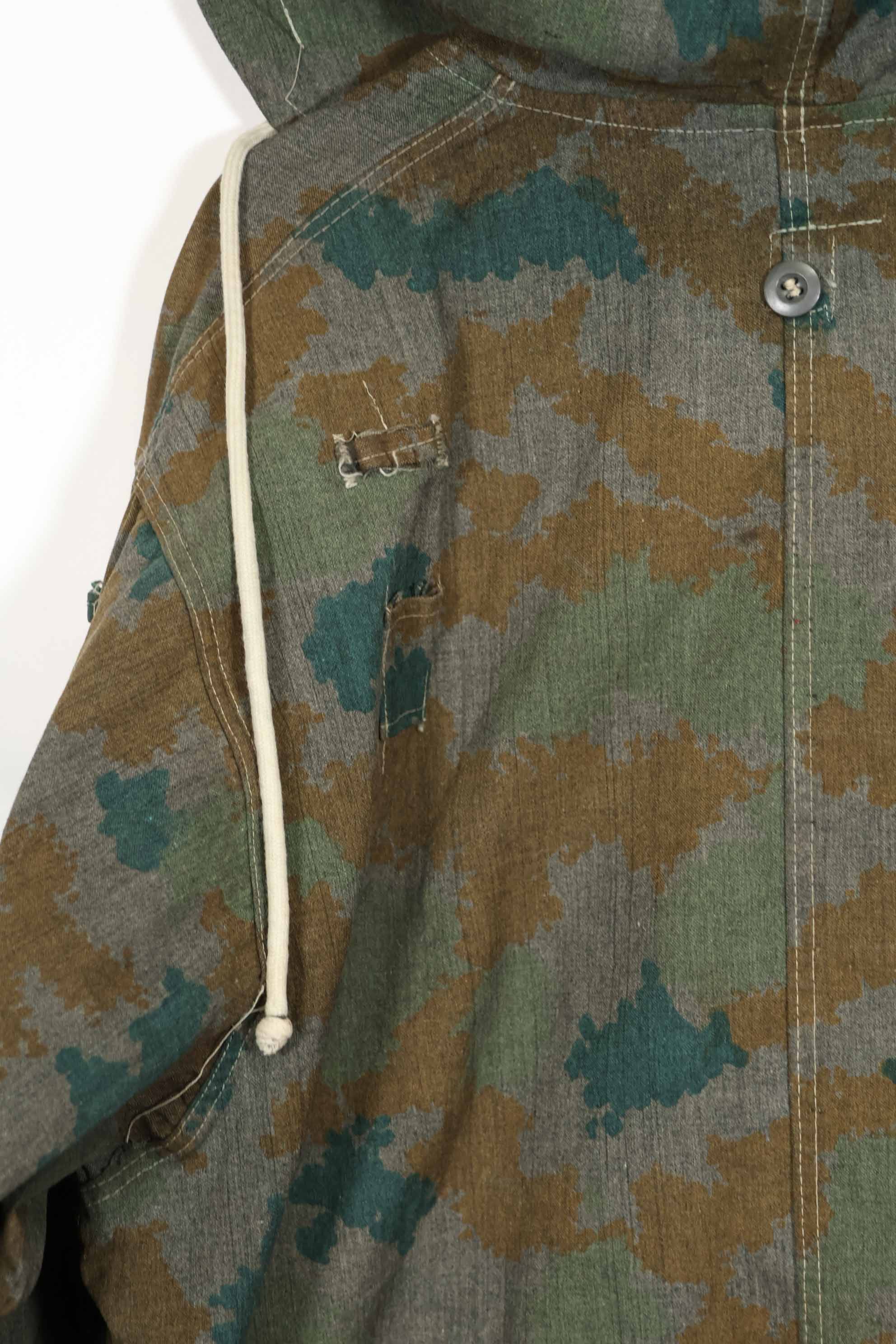 1962 East German Army NVA M58 Flächentarn sniper smock in Bluementarn camo, almost unused.