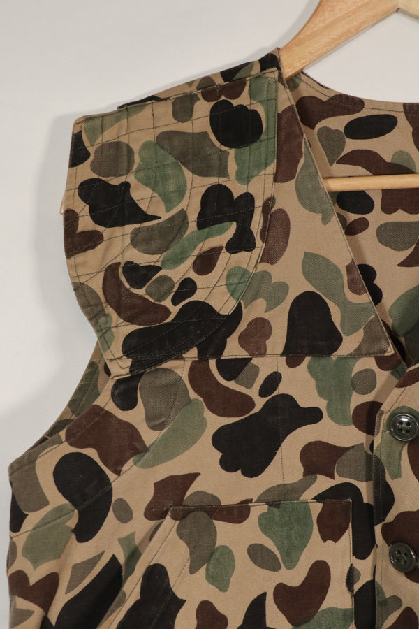 Real fabric Beogum camouflage hunting vest, almost unused, Leopard camouflage.