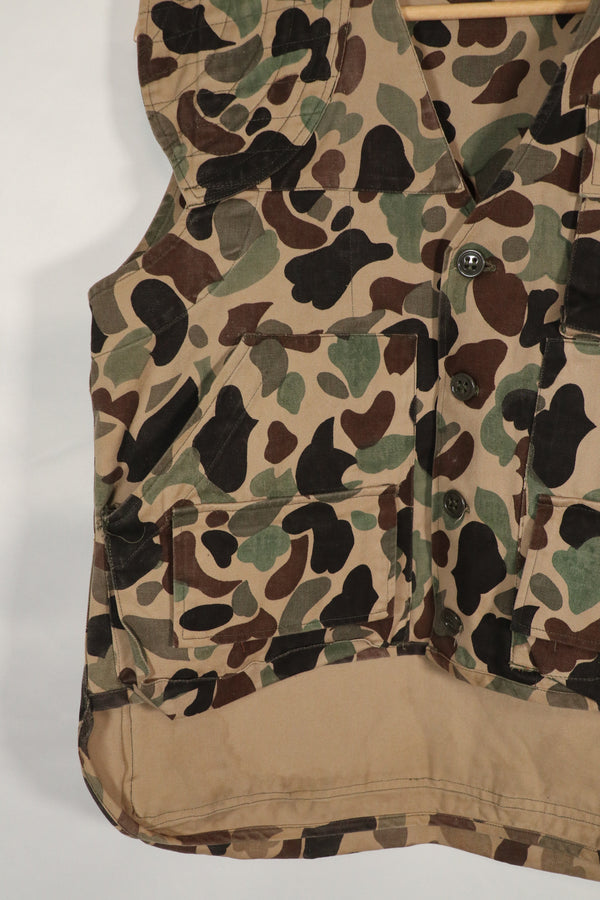 Real fabric Beogum camouflage hunting vest, almost unused, Leopard camouflage.