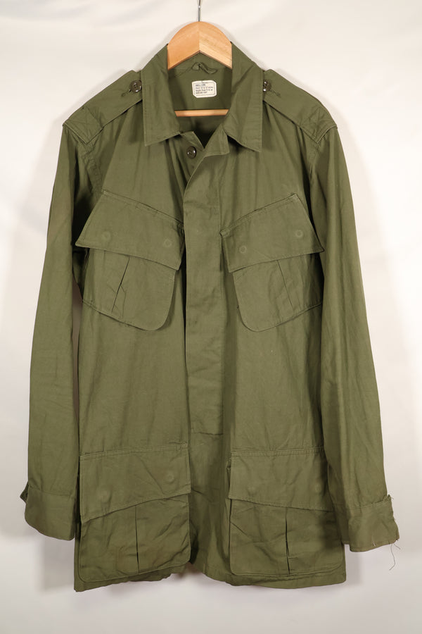 Circa 1965  S-L  2nd Model Jungle Fatigue Jacket  Stains and scuffs  Used