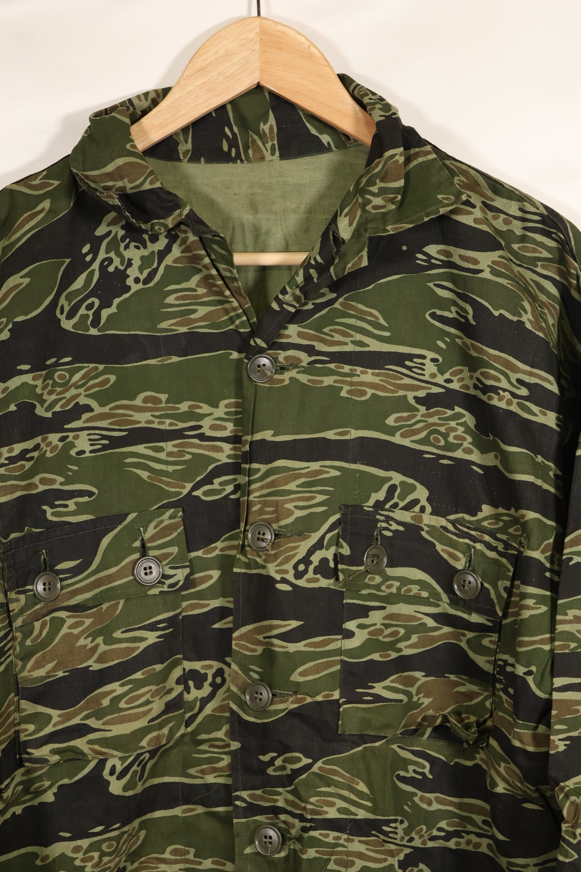 Actual Late War Pattern US Size Tiger Stripe Shirt Dark Color Almost Unused