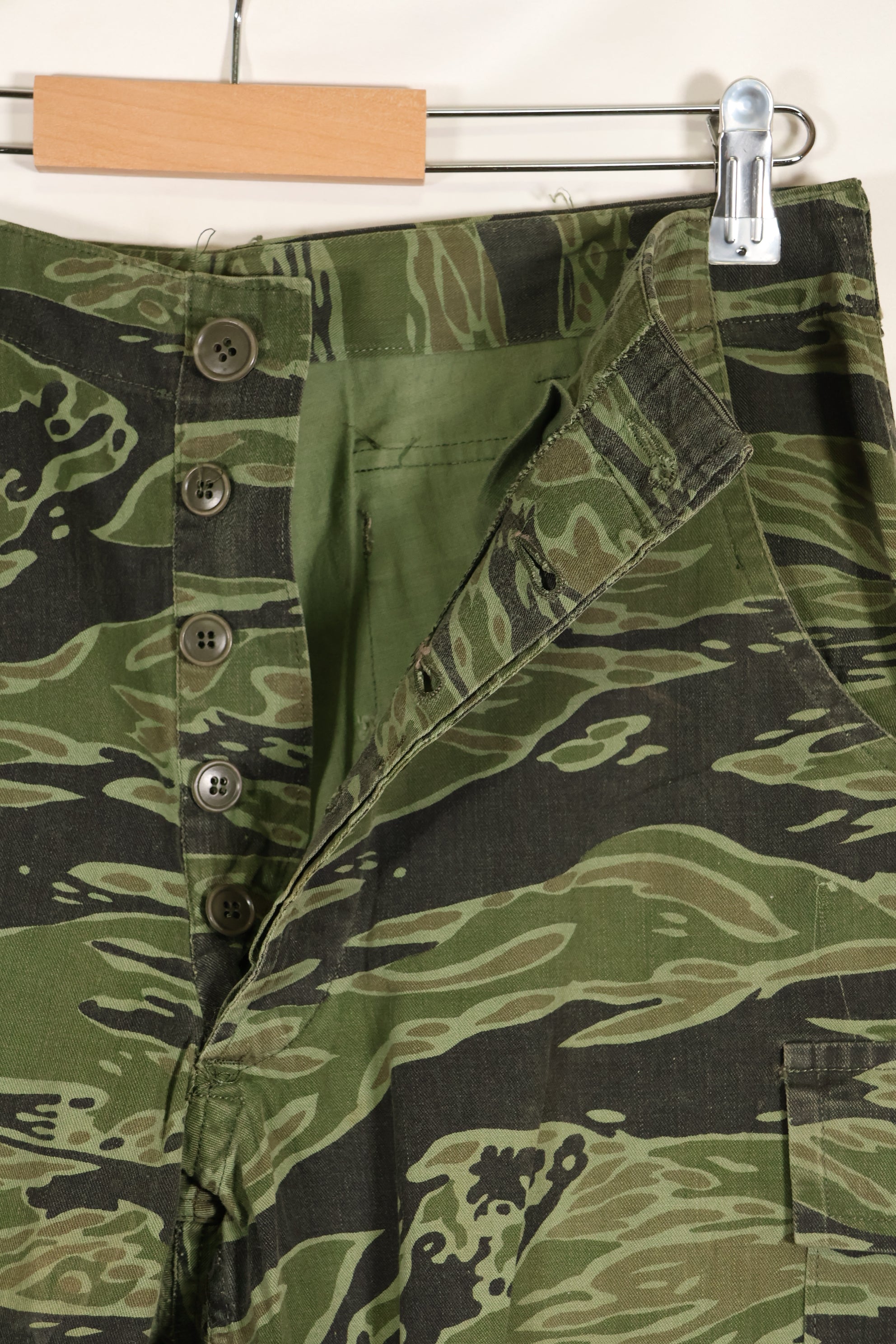 Real Late War Pattern US Size Tiger Stripe Shirt Dark Color Used