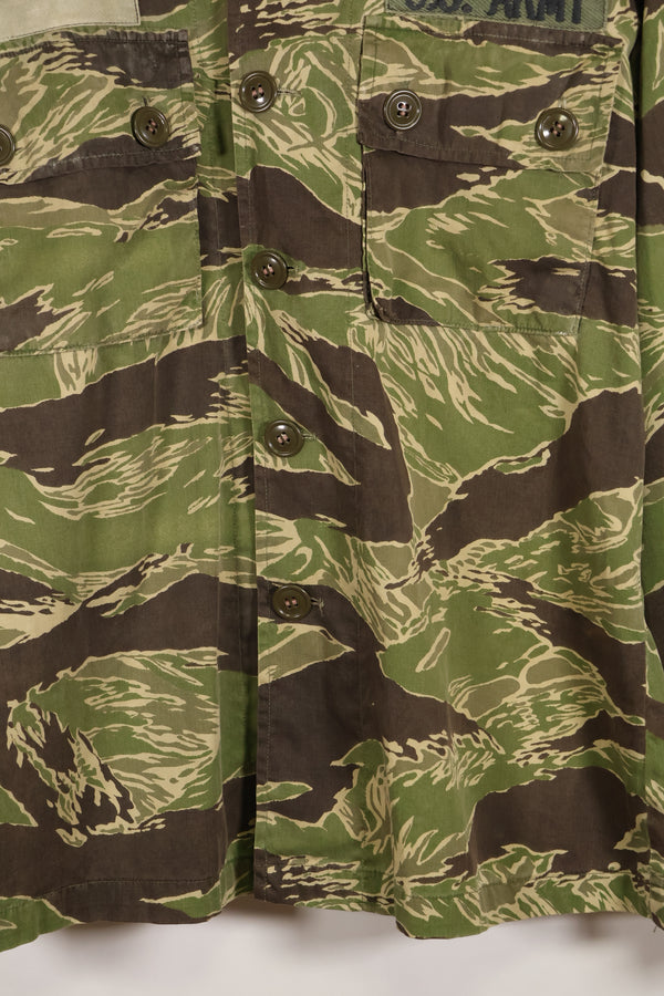 1968 Costume for the movie "Green Beret" and "Encounter of the Unknown" John Wayne Pattern Tiger Stripe Shirt