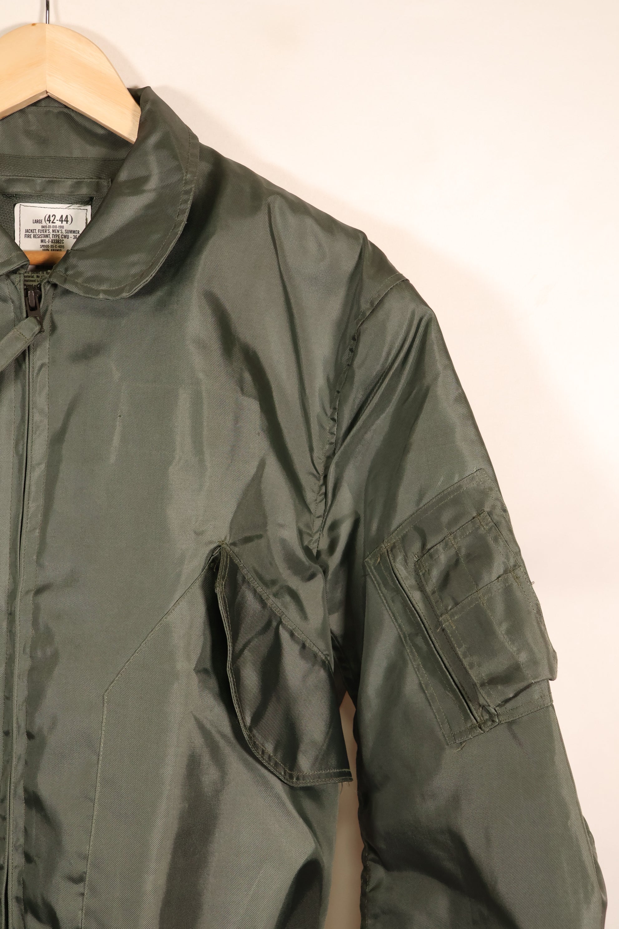 1995 Contract, LARGE (42-44), U.S. Military, CWU-36P, Flight Jacket, Light Zone, Used