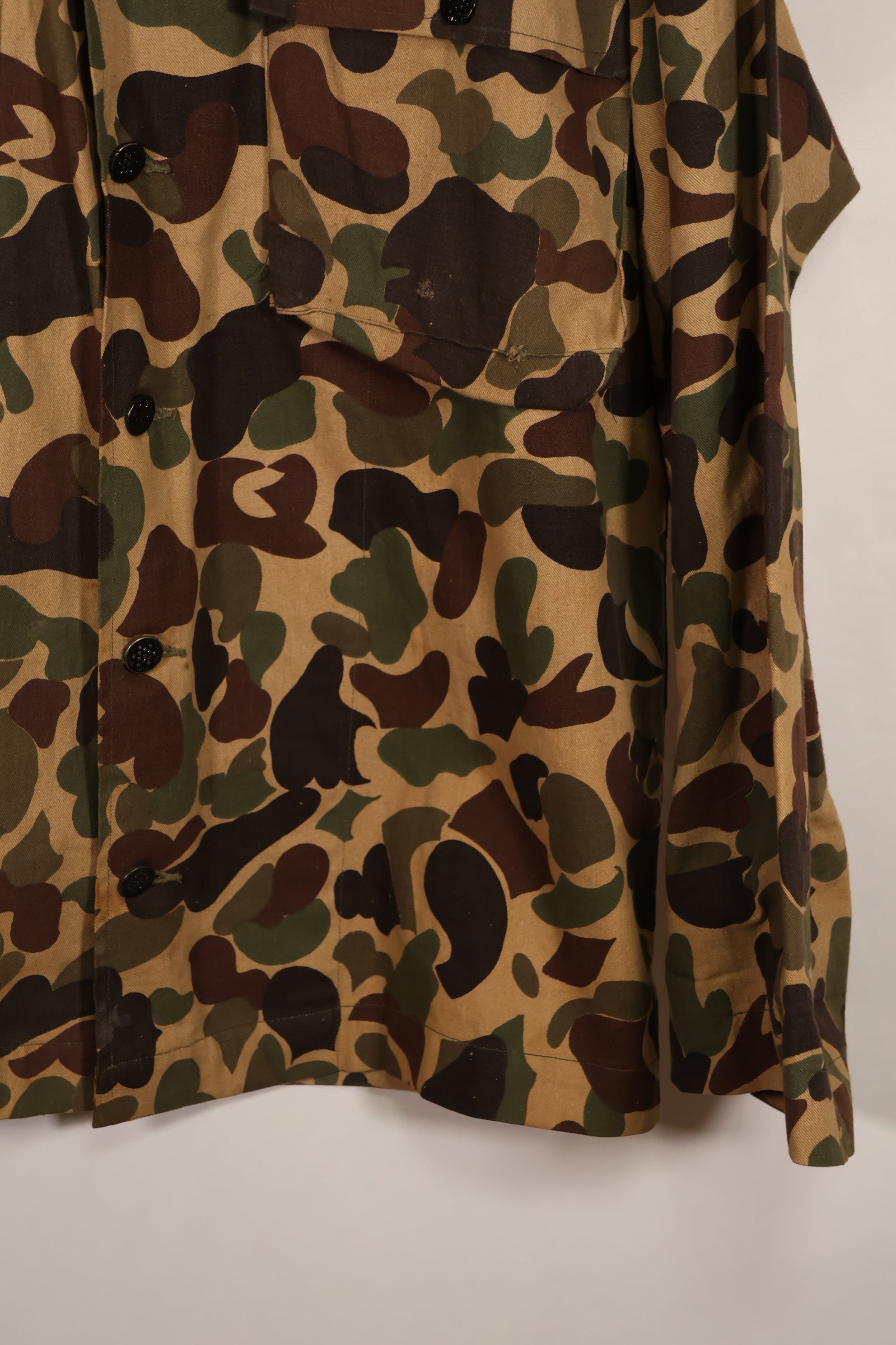 Real CIDG Beogum camouflage with 13 star button Duck hunter camouflage, used.