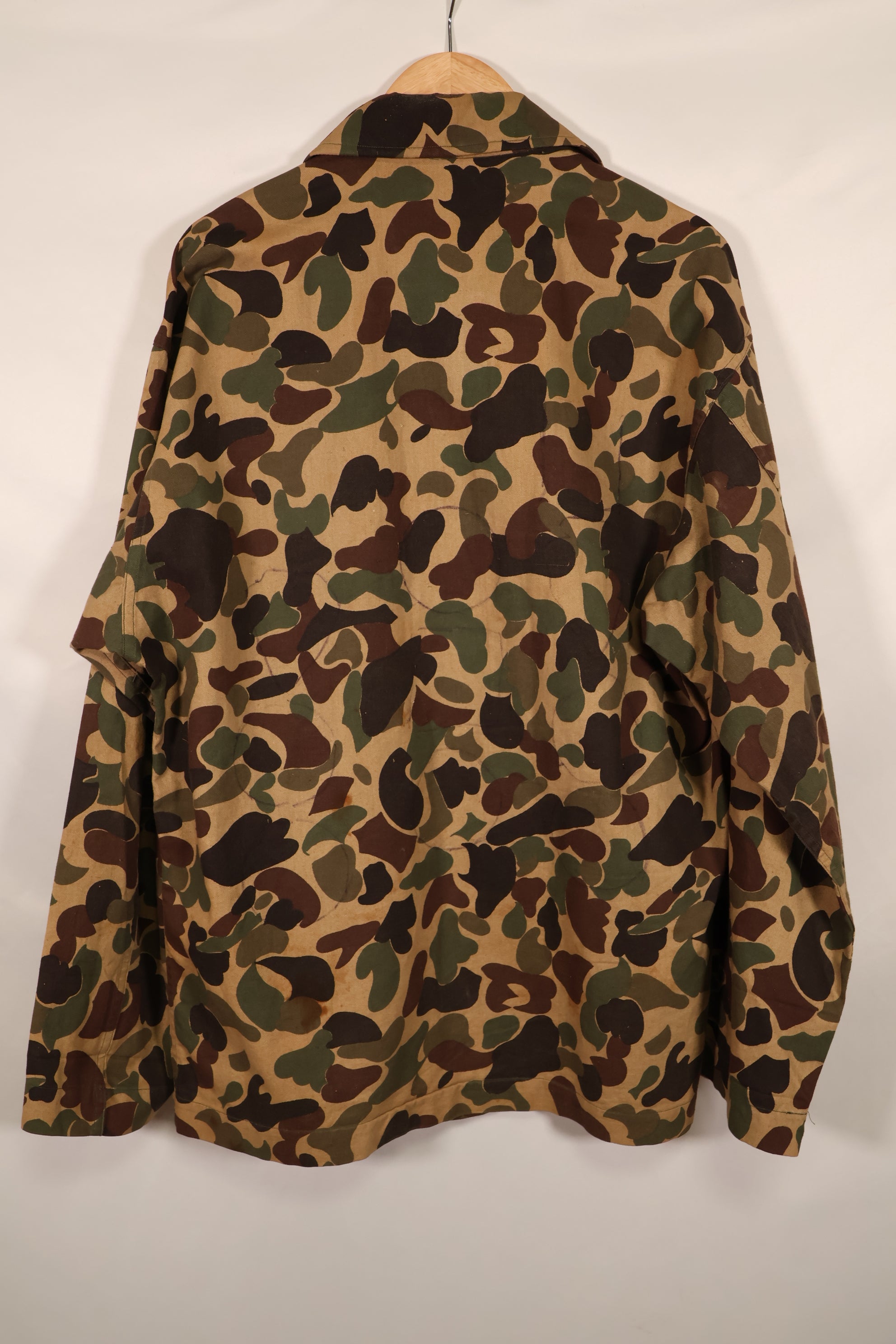 Real CIDG Beogum camouflage with 13 star button Duck hunter camouflage, used.