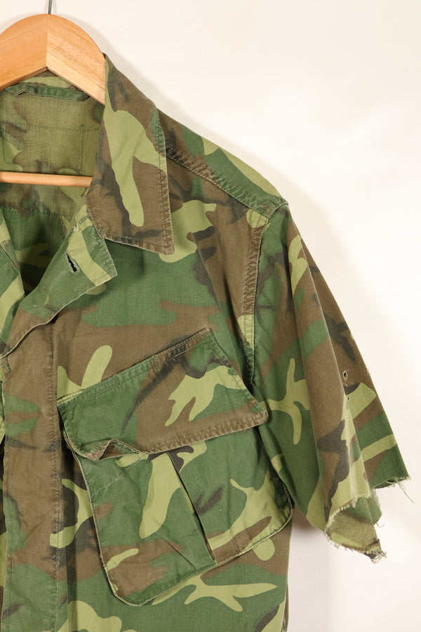Estimated circa 1966–67; Estimated S-R; Early print; ERDL leaf camouflage; No rip; Fatigue jacket; Short sleeves; Used