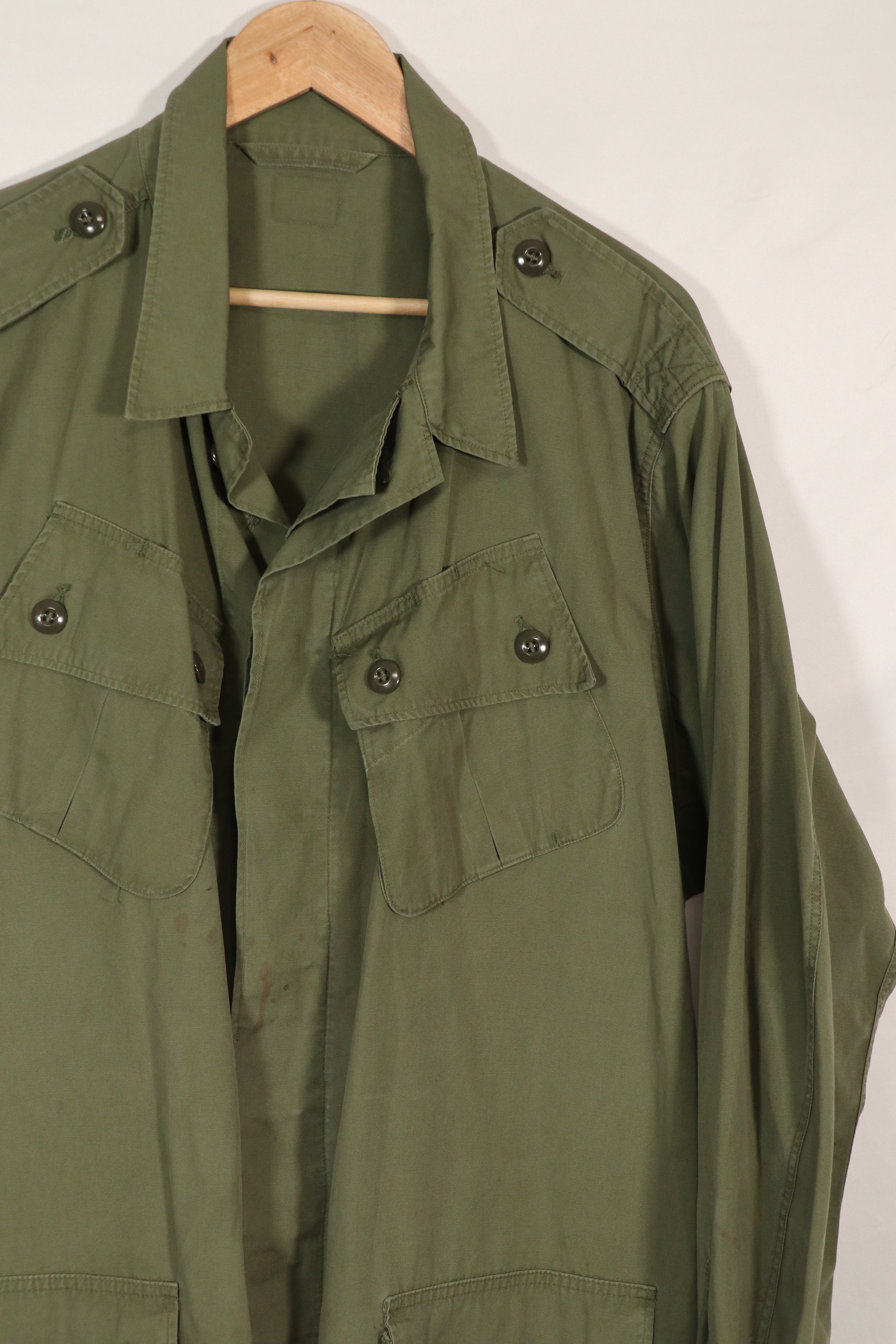 Real 1st Model Jungle Fatigue Jacket, repaired, Big size, used.