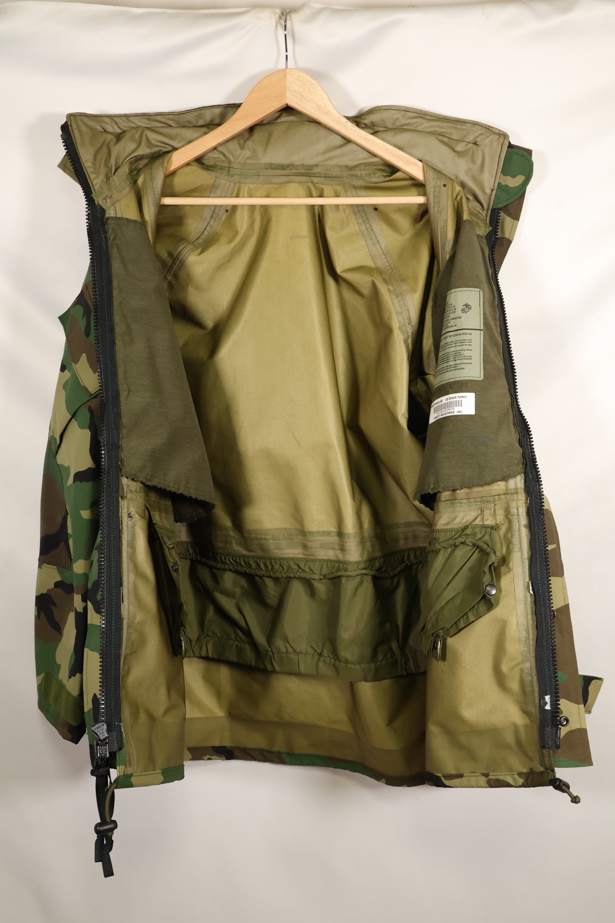 1997 Contract M-R U.S. Army Woodland Camouflage ECWCS Gen1 Gore-Tex Hoodie, Used