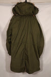 Early 1950s MEDIUM M51 Field Parka with coyote hood, used.