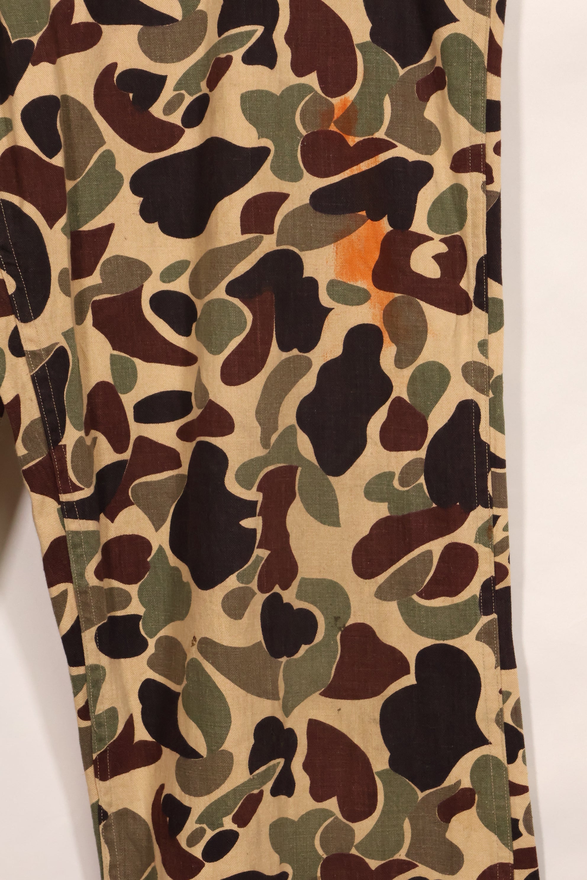 Early to mid 1960s CIDG Beogum camo, utility cut, large size, faded, used.