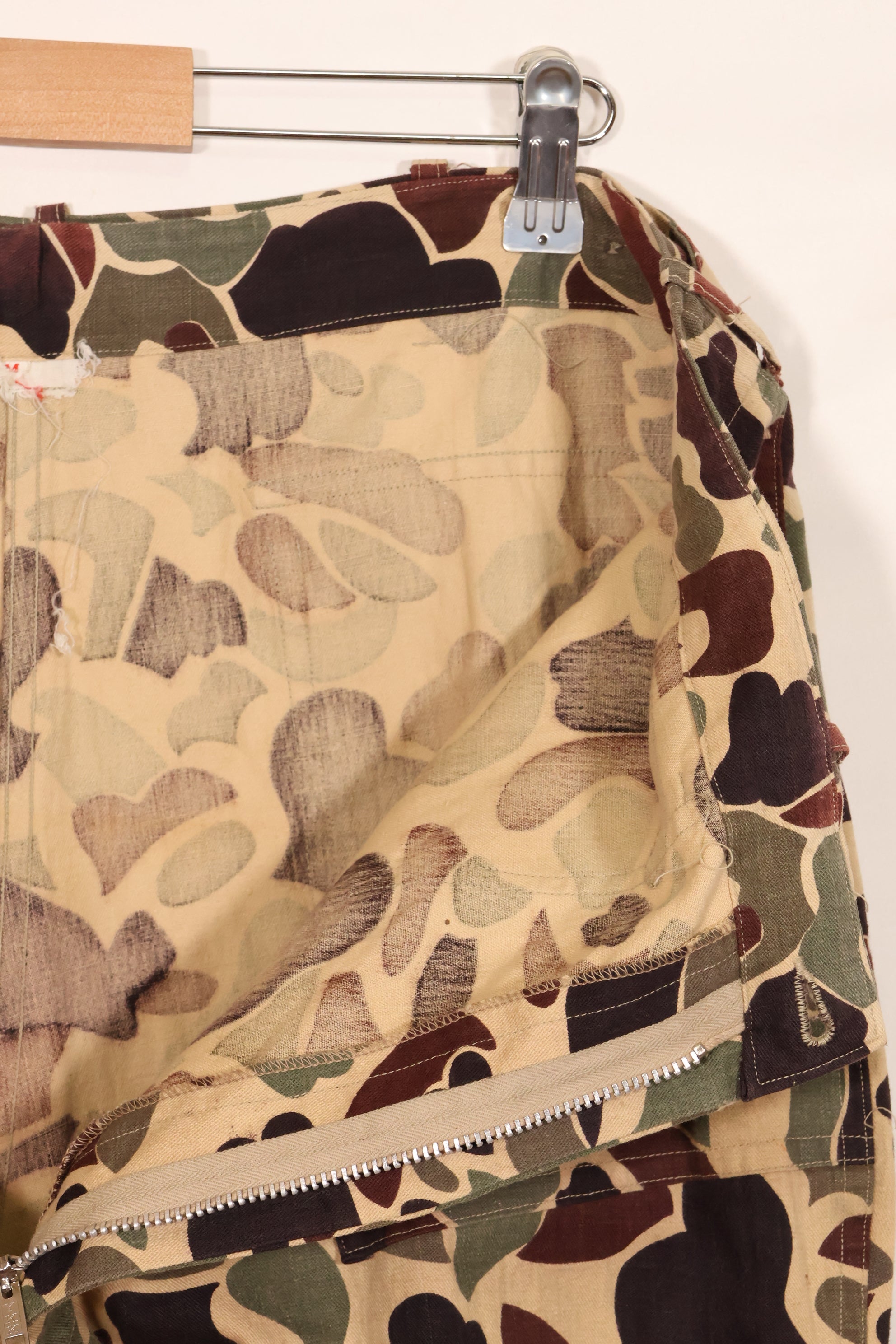 Early to mid 1960s CIDG Beogum camo, utility cut, large size, faded, used.
