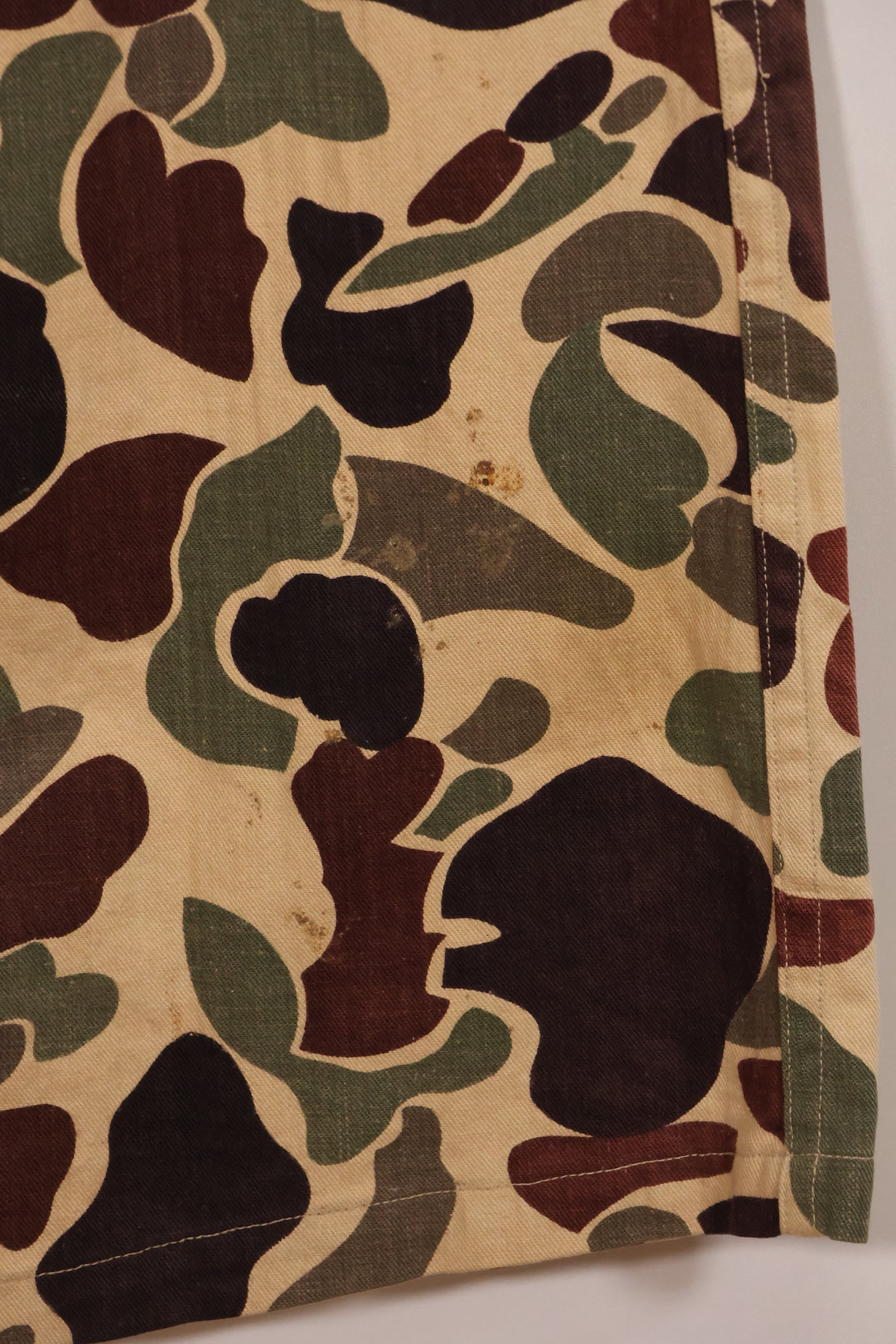 Early to mid 1960s CIDG Beogum camo, utility cut, large size, faded, used.