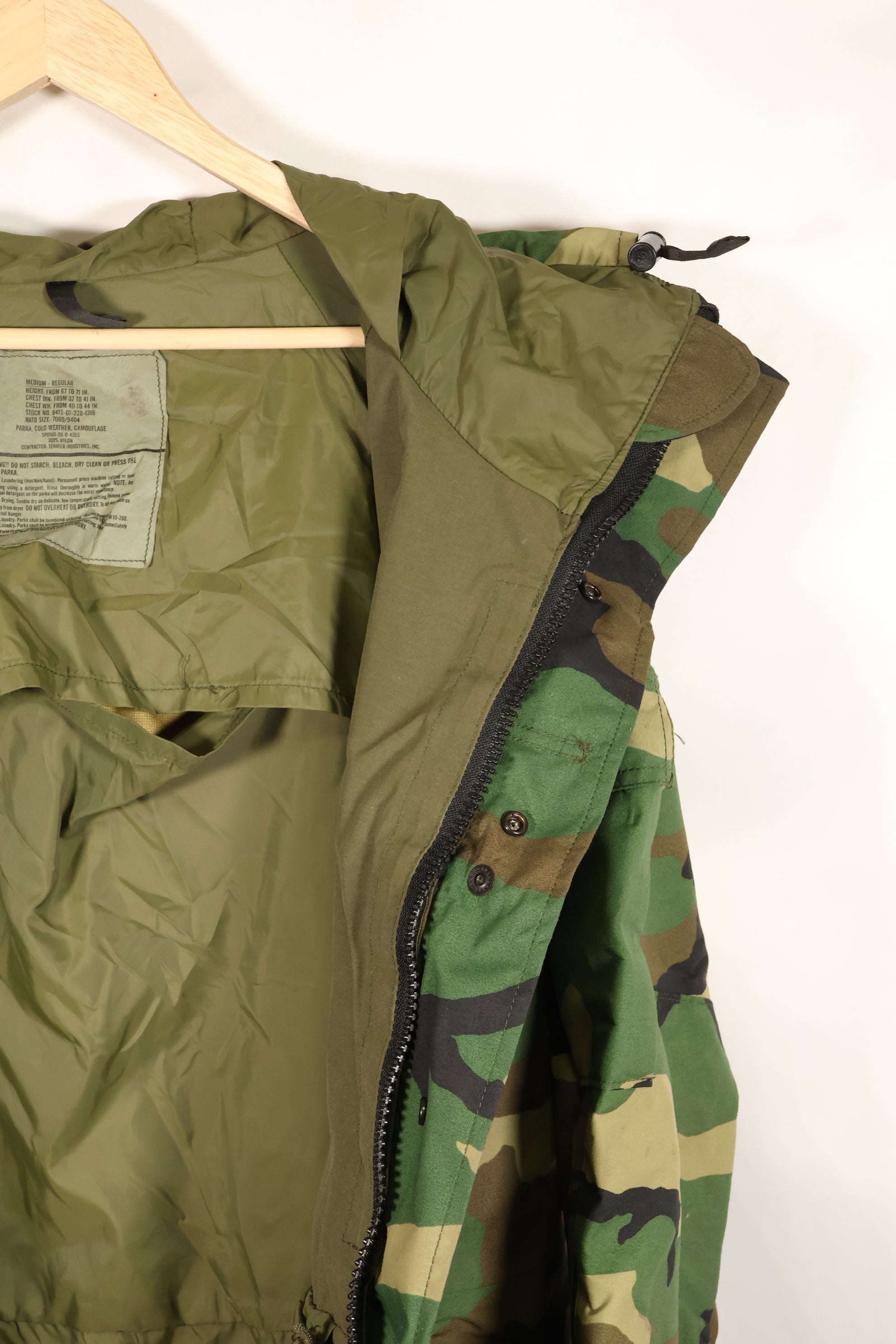 1998 Contract, M-R, U.S. Military, ECWCS Gen 1, Gore-Tex Parka, Used