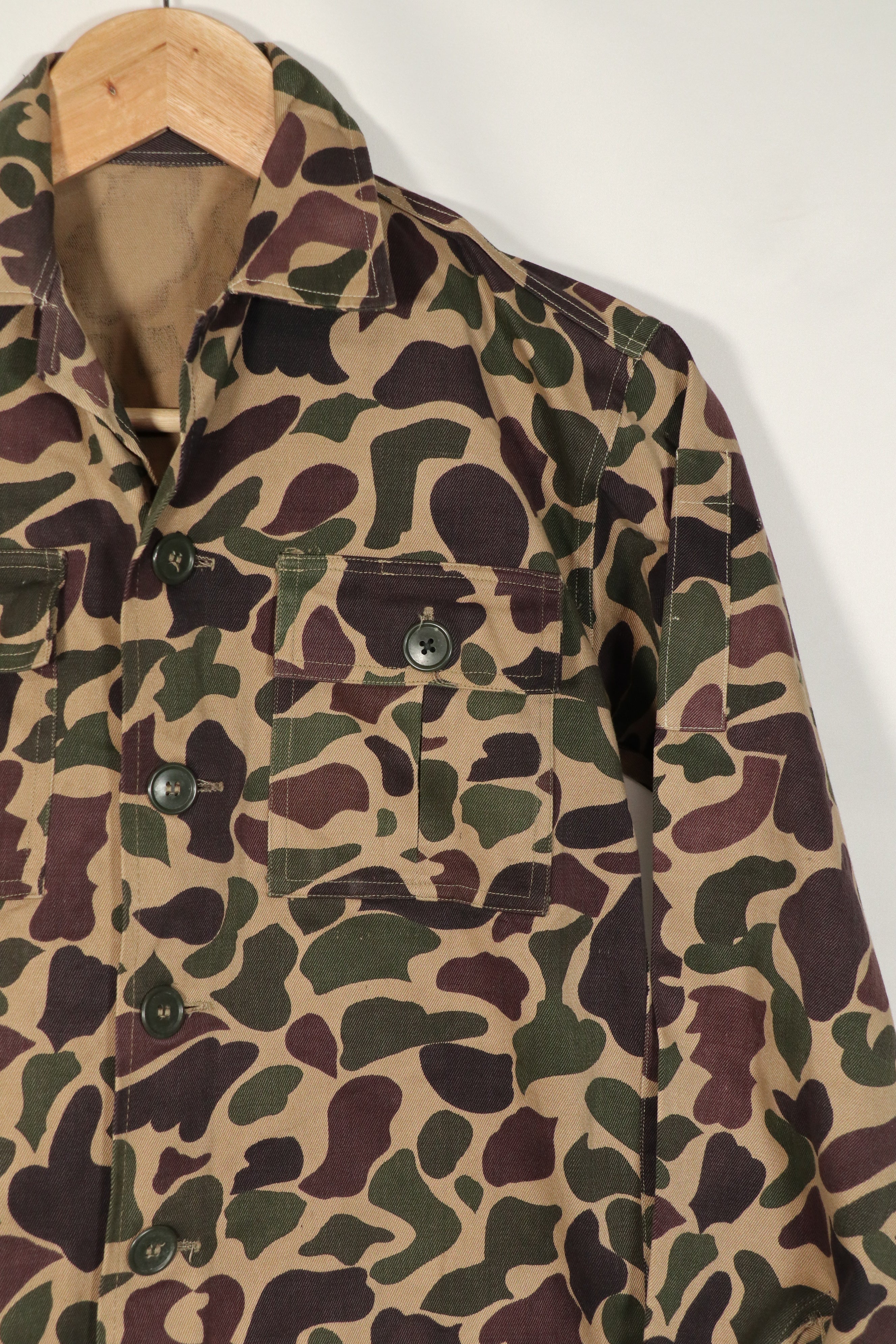 Real CIDG Beogam camouflage shirt, almost never used, no stamp, no size tag.