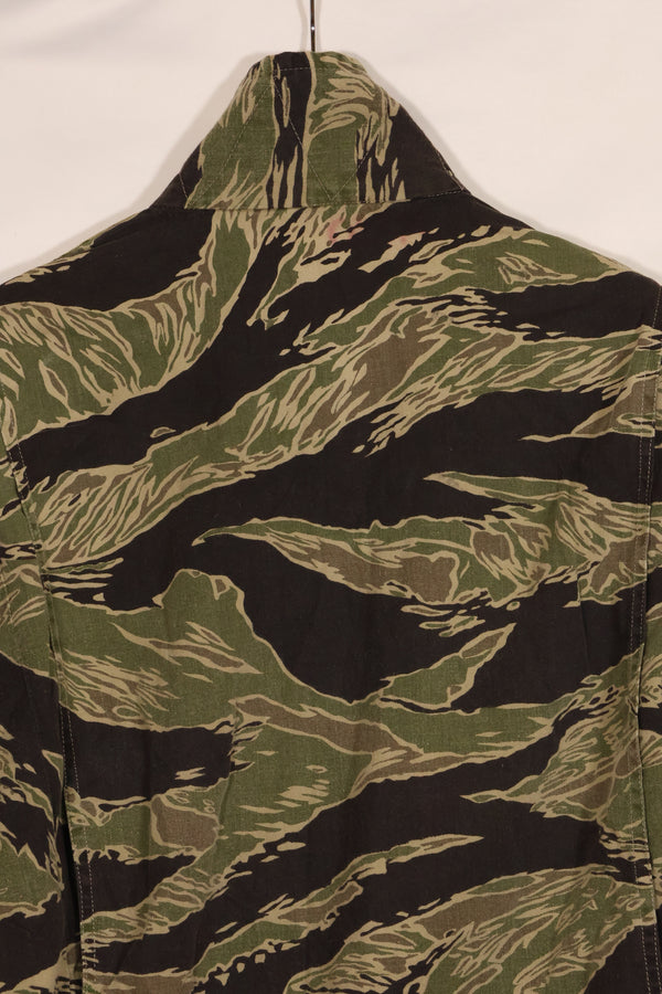 1960s 40L Okinawa Tiger Pattern Tiger Stripe Flight Suit Used