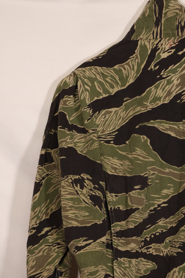 1960s 40L Okinawa Tiger Pattern Tiger Stripe Flight Suit Used