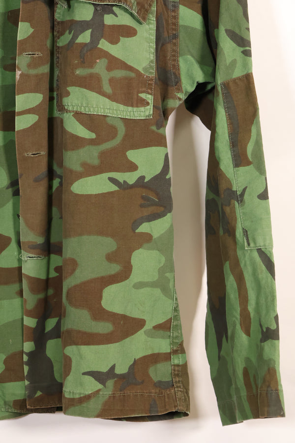 1960s Poplin ARVN leaf camouflage shirt, light fabric, rare, used.