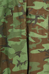 1960s Poplin ARVN leaf camouflage shirt, light fabric, rare, used.