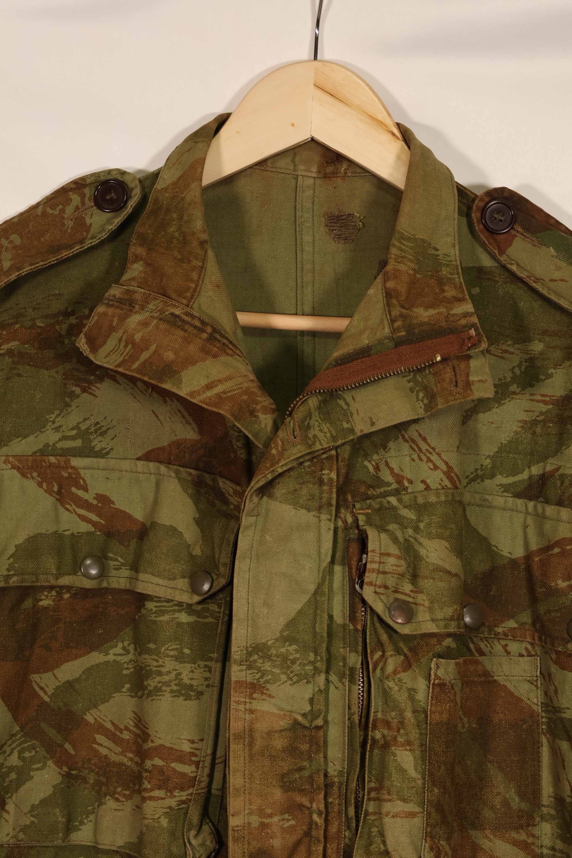 Real French Army Indochina War Lizard Camouflage TAP 47/54 Airborne Jacket Used