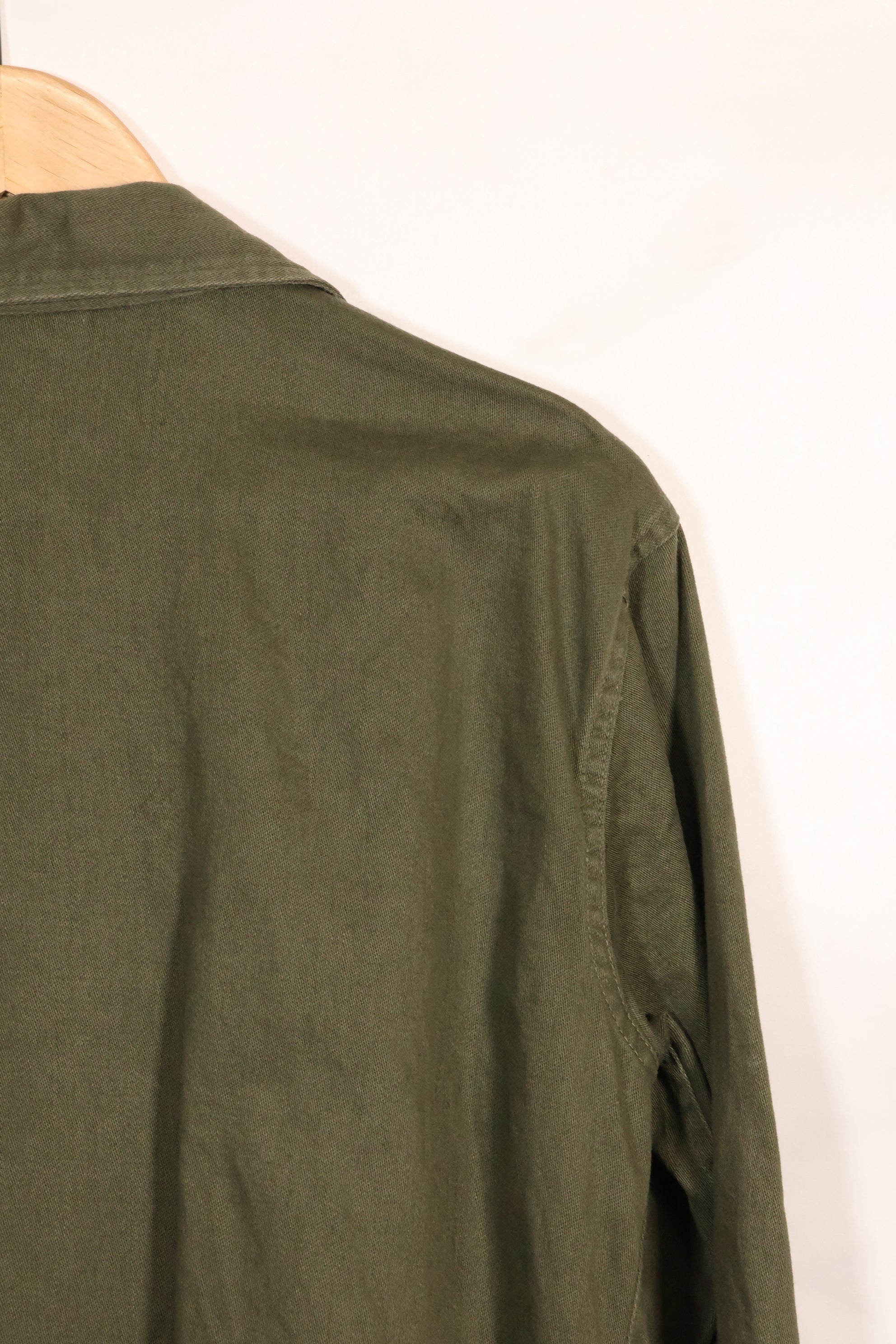 1960s-70s OG-107 utility shirt, Army paratrooper, patch first attached, used.