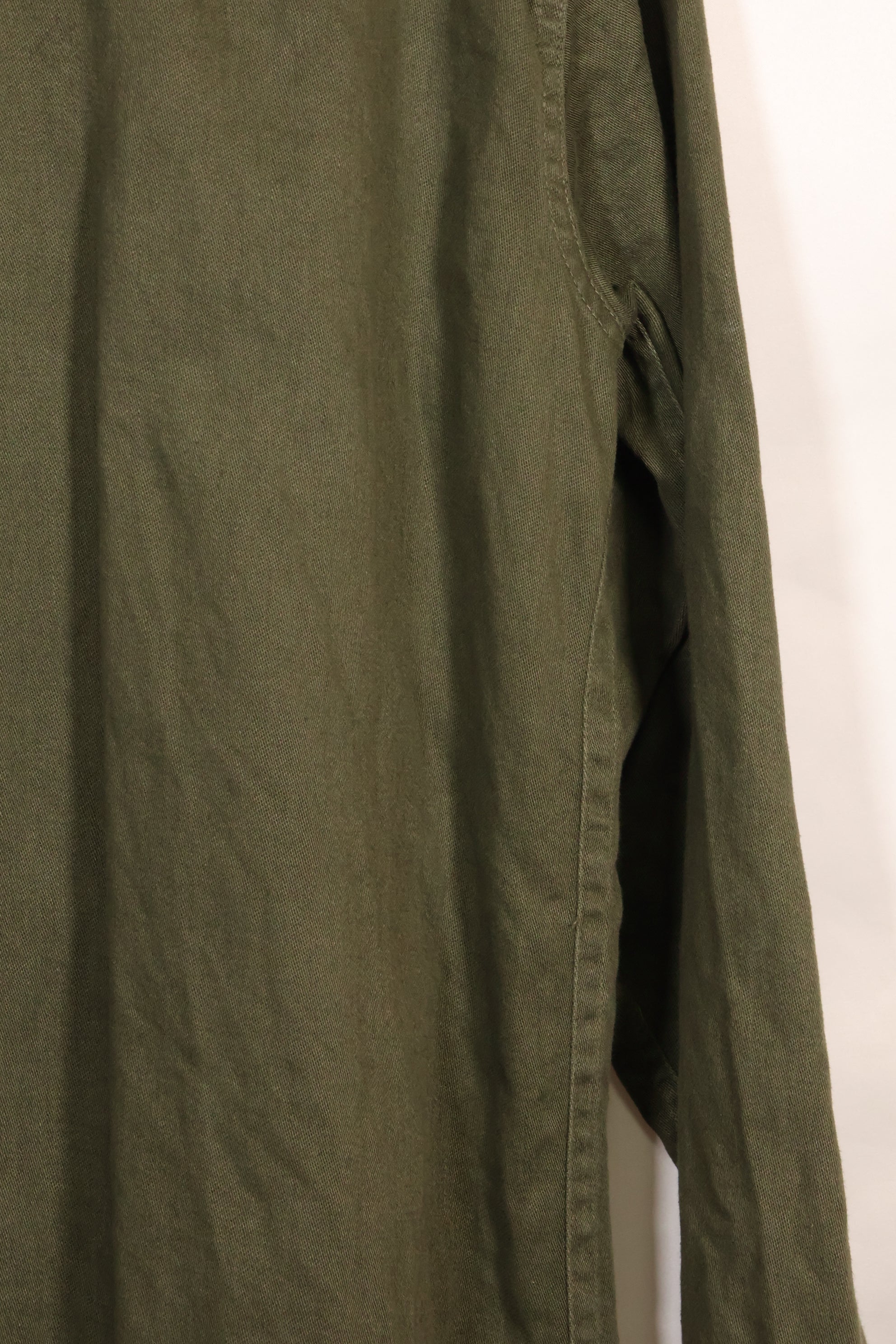 1960s-70s OG-107 utility shirt, Army paratrooper, patch first attached, used.