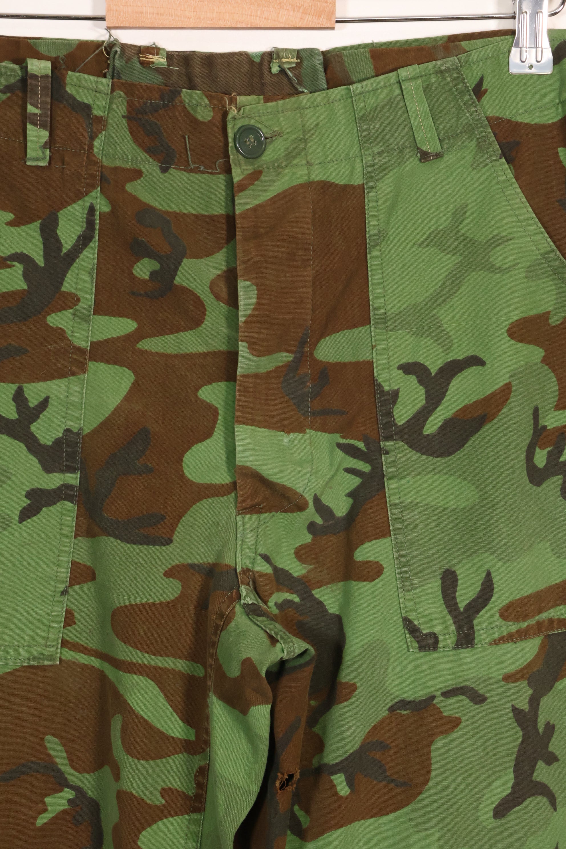 1960's Poplin ARVN leaf camouflage pants, size large, light fabric, rare, used.