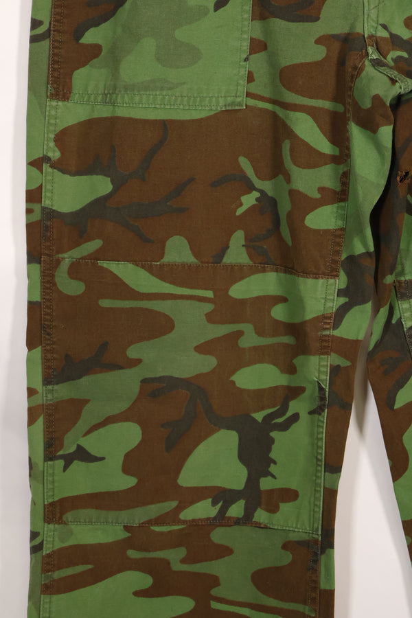 1960's Poplin ARVN leaf camouflage pants, size large, light fabric, rare, used.