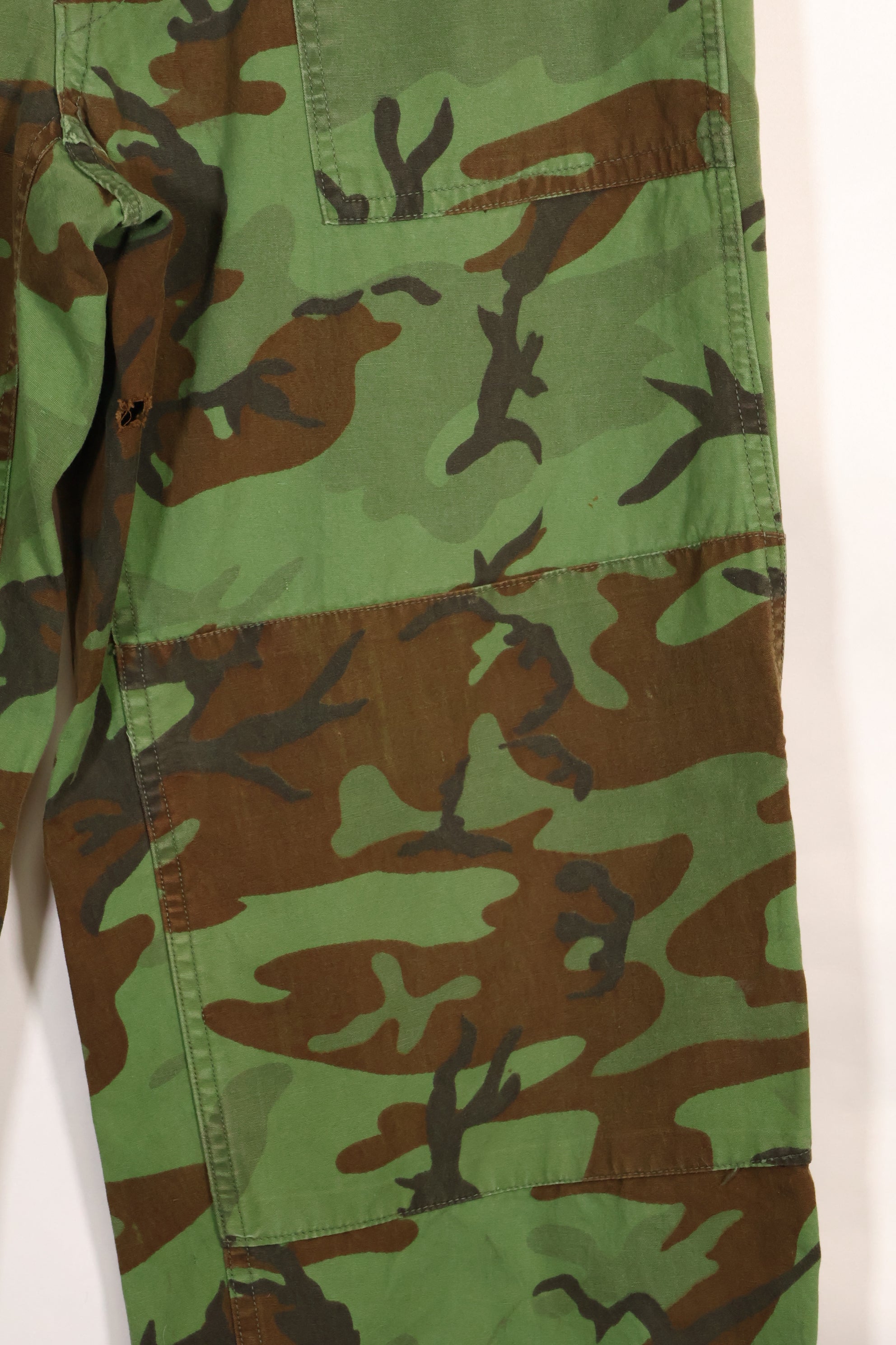 1960's Poplin ARVN leaf camouflage pants, size large, light fabric, rare, used.