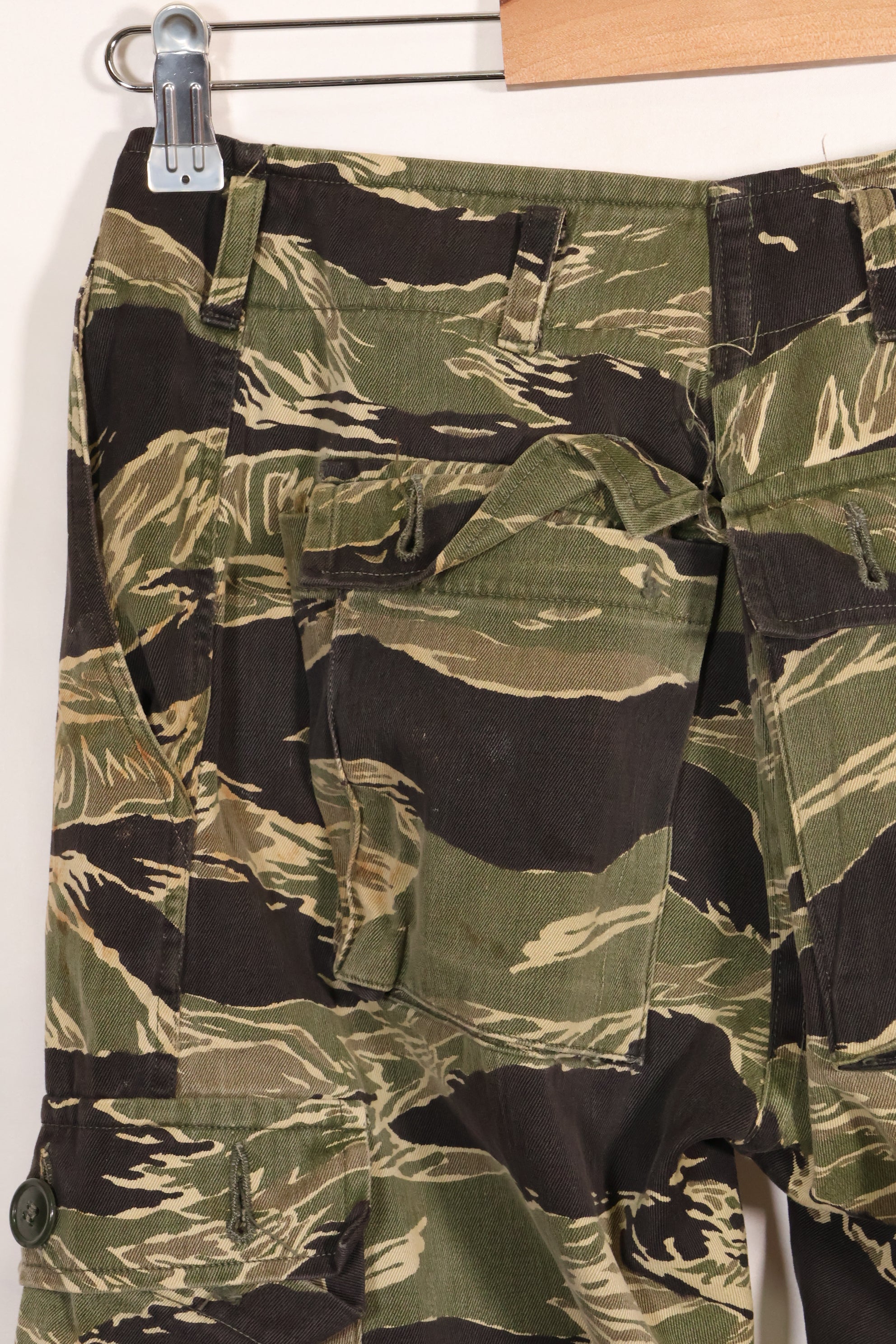 Mid-1960s Okinawa Tiger Pattern US Cut Modified Tiger Stripe Pants Used