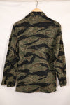 1960s US-M Silver Tiger Tiger Stripe shirt, little worn, good condition, used.