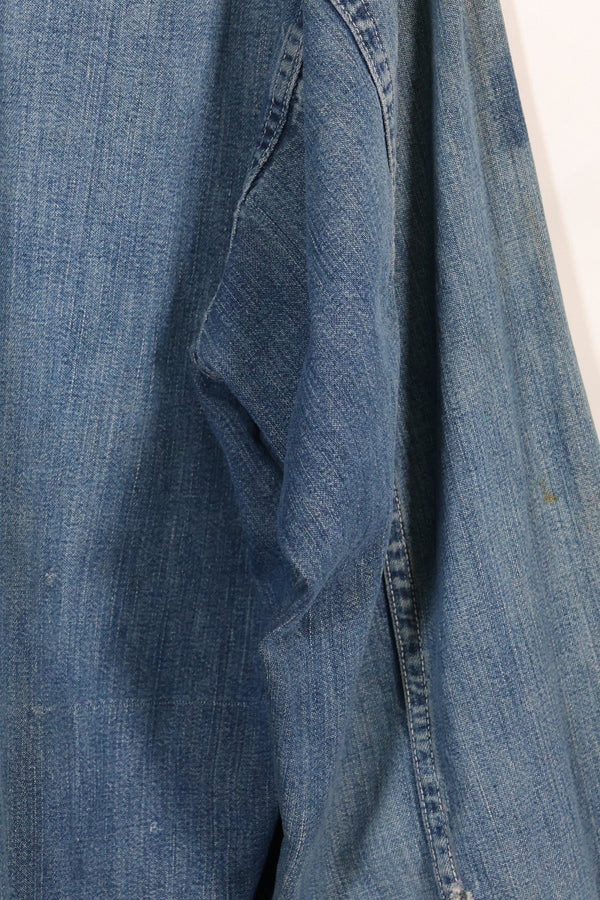 1930s U.S. Army denim pullover shirt, 3 buttons, used.