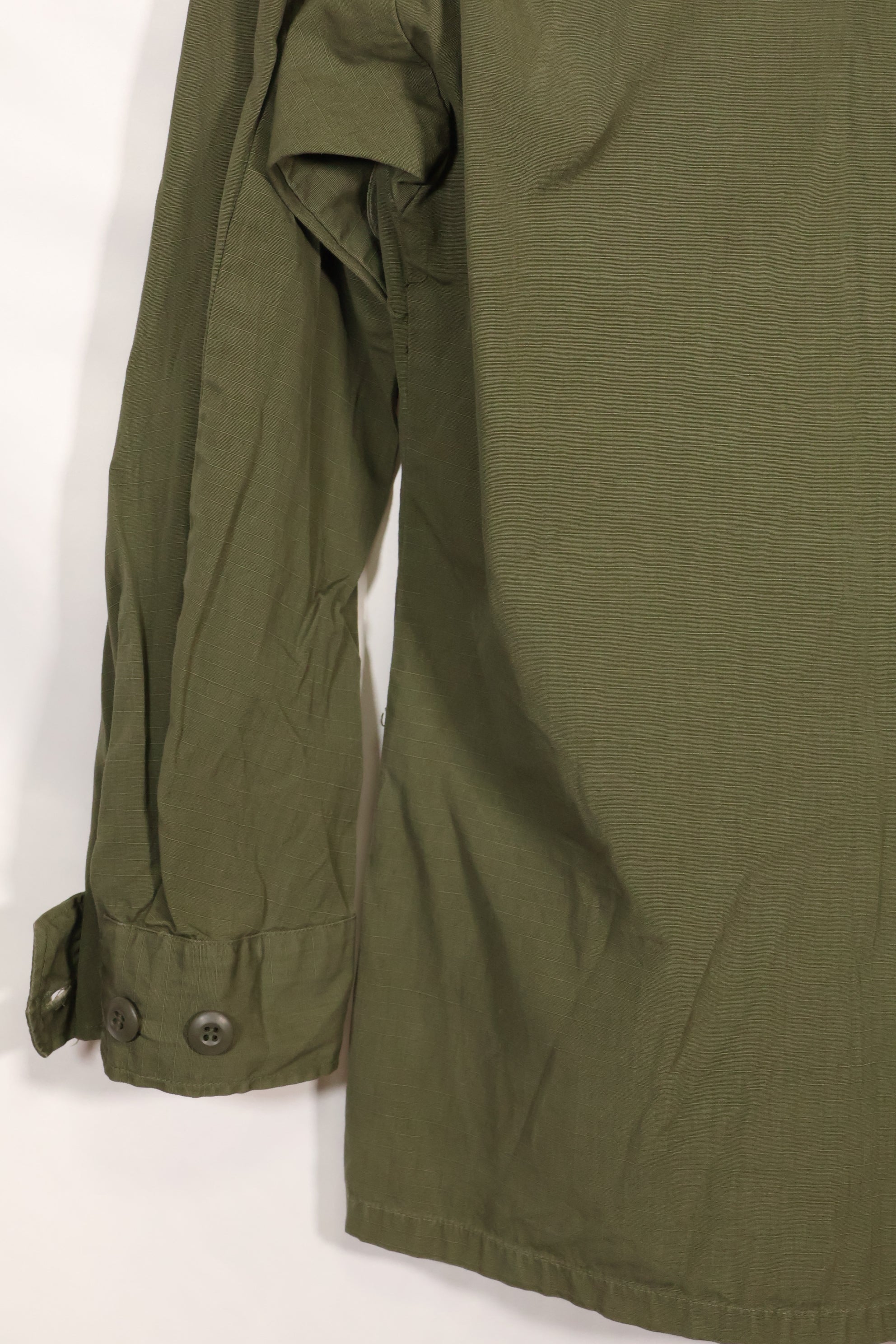 1969 Contract X-S-R 4th Model Jungle Fatigue Jacket 173rd Airborne Brigade, patch available, used.