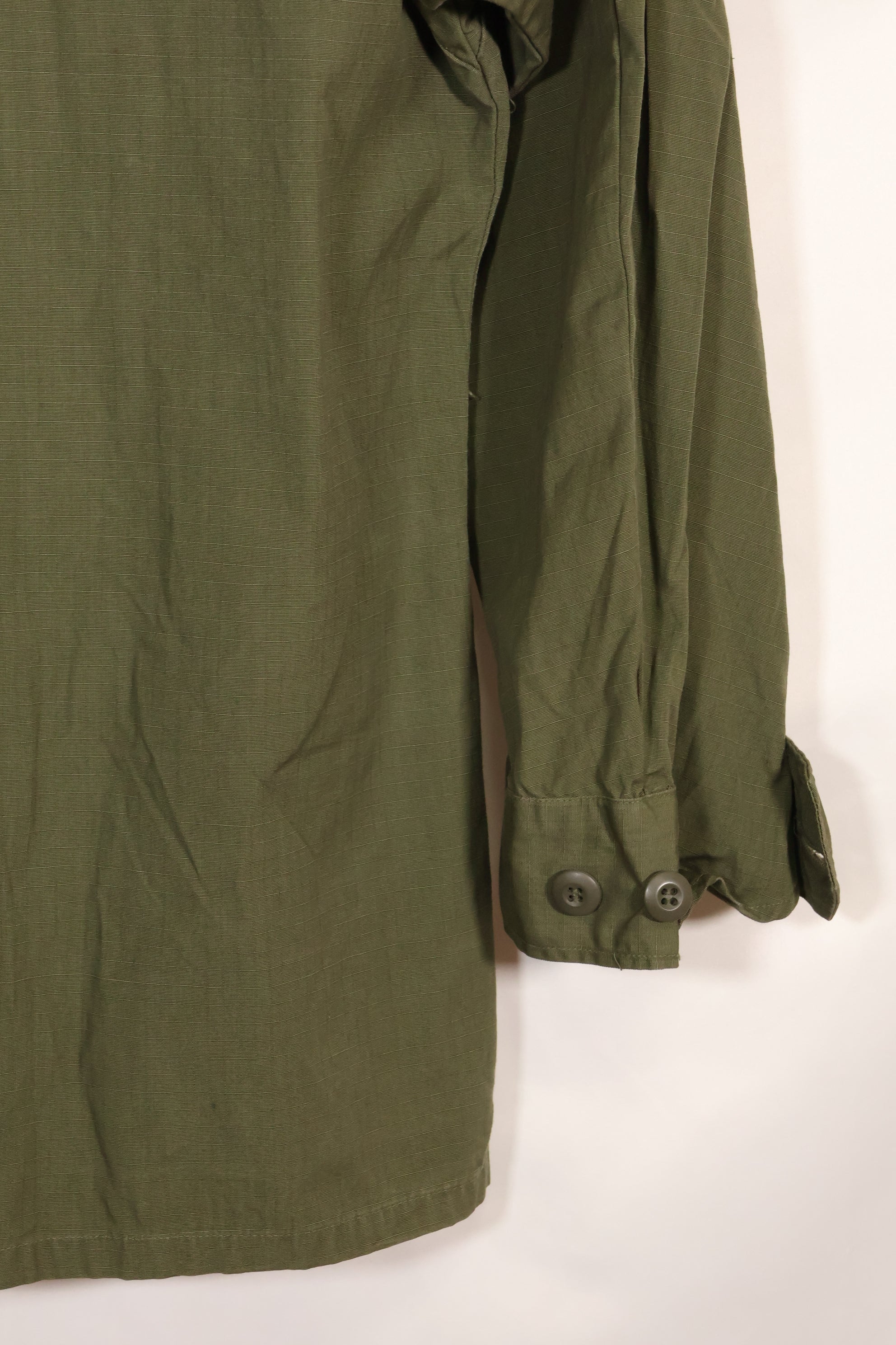 1969 Contract X-S-R 4th Model Jungle Fatigue Jacket 173rd Airborne Brigade, patch available, used.